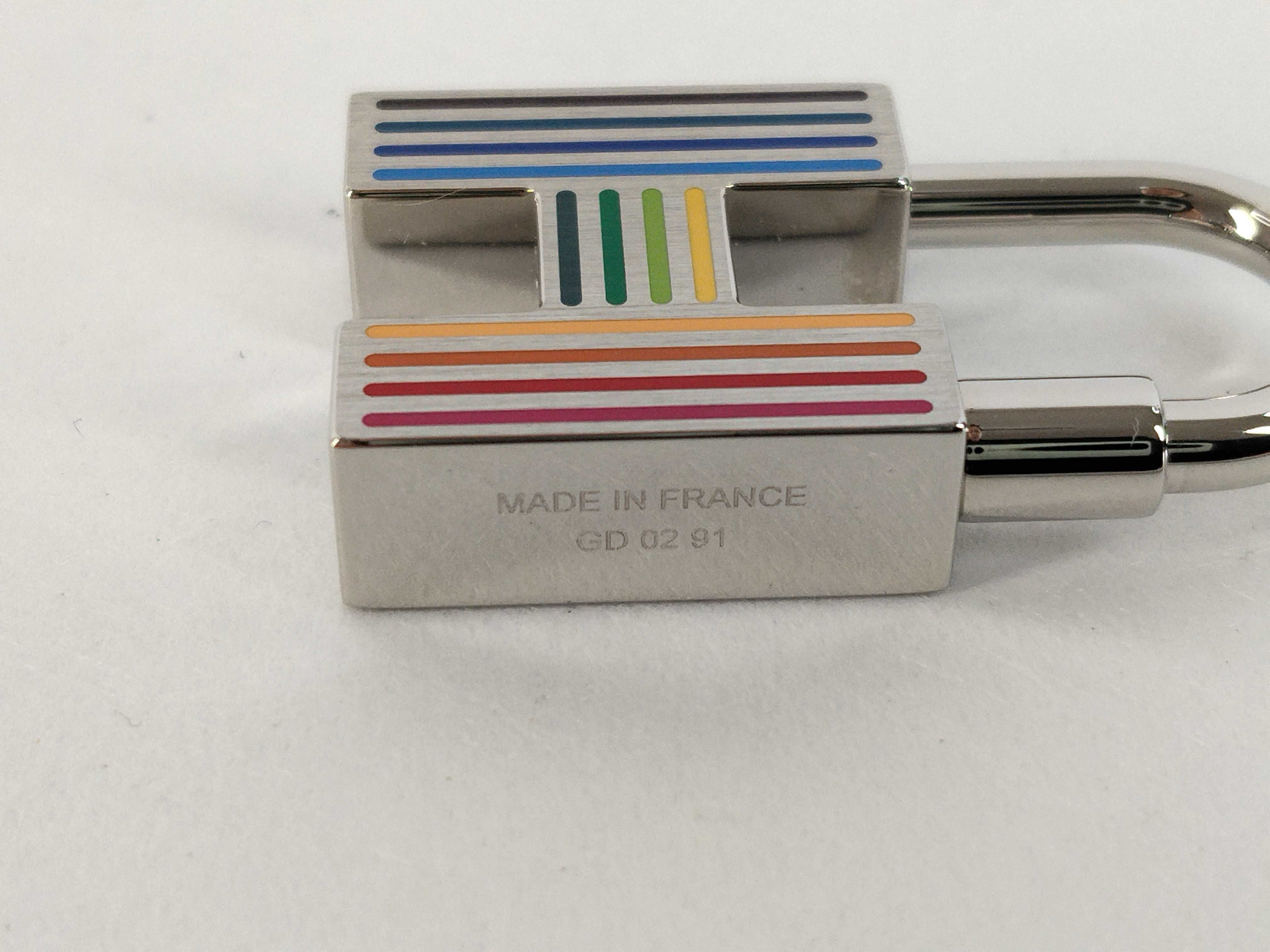 Quiz Cadena Keyring Rainbow Charm — view 4