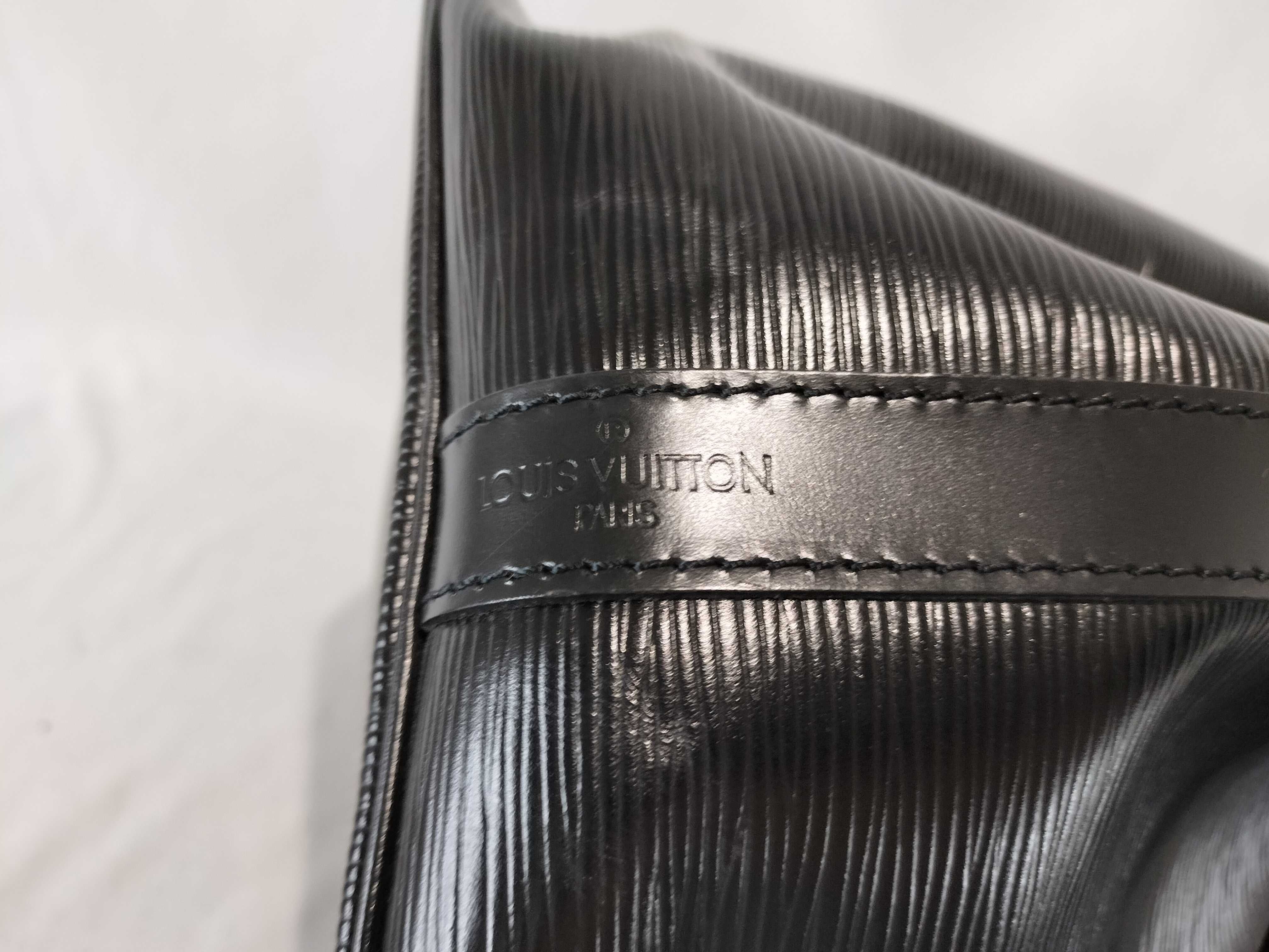Epi Noé Shoulder Bag — view 13