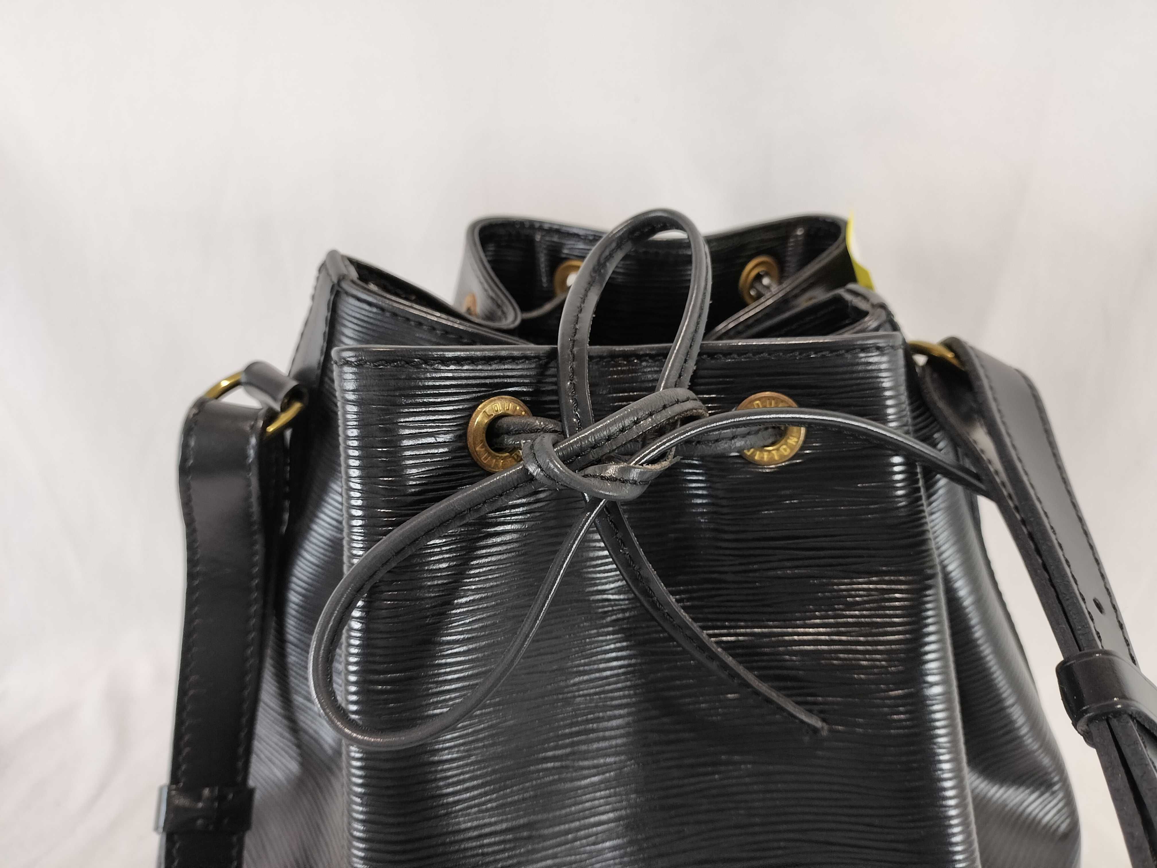 Epi Noé Shoulder Bag — view 8