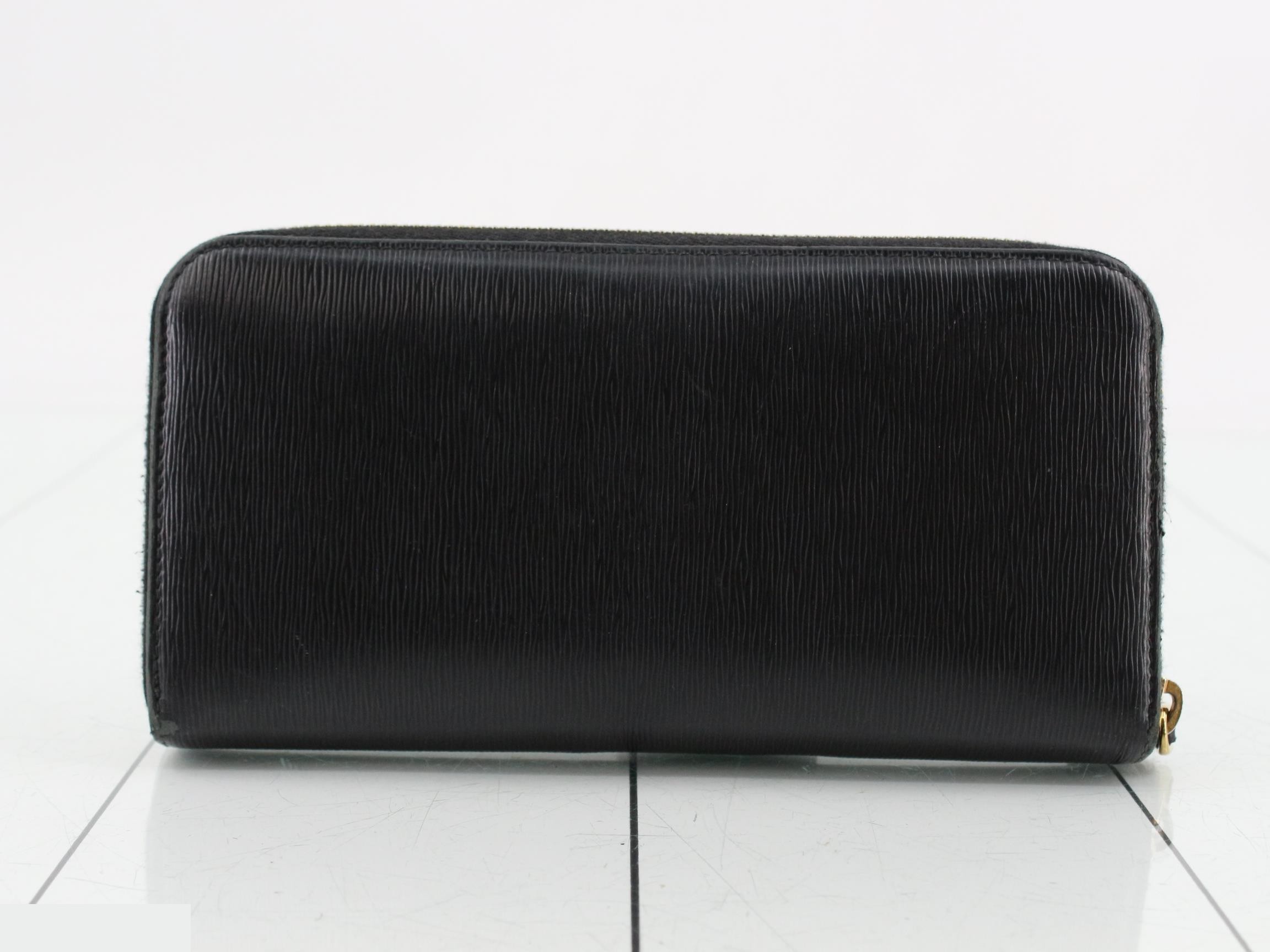 long wallet — view 2