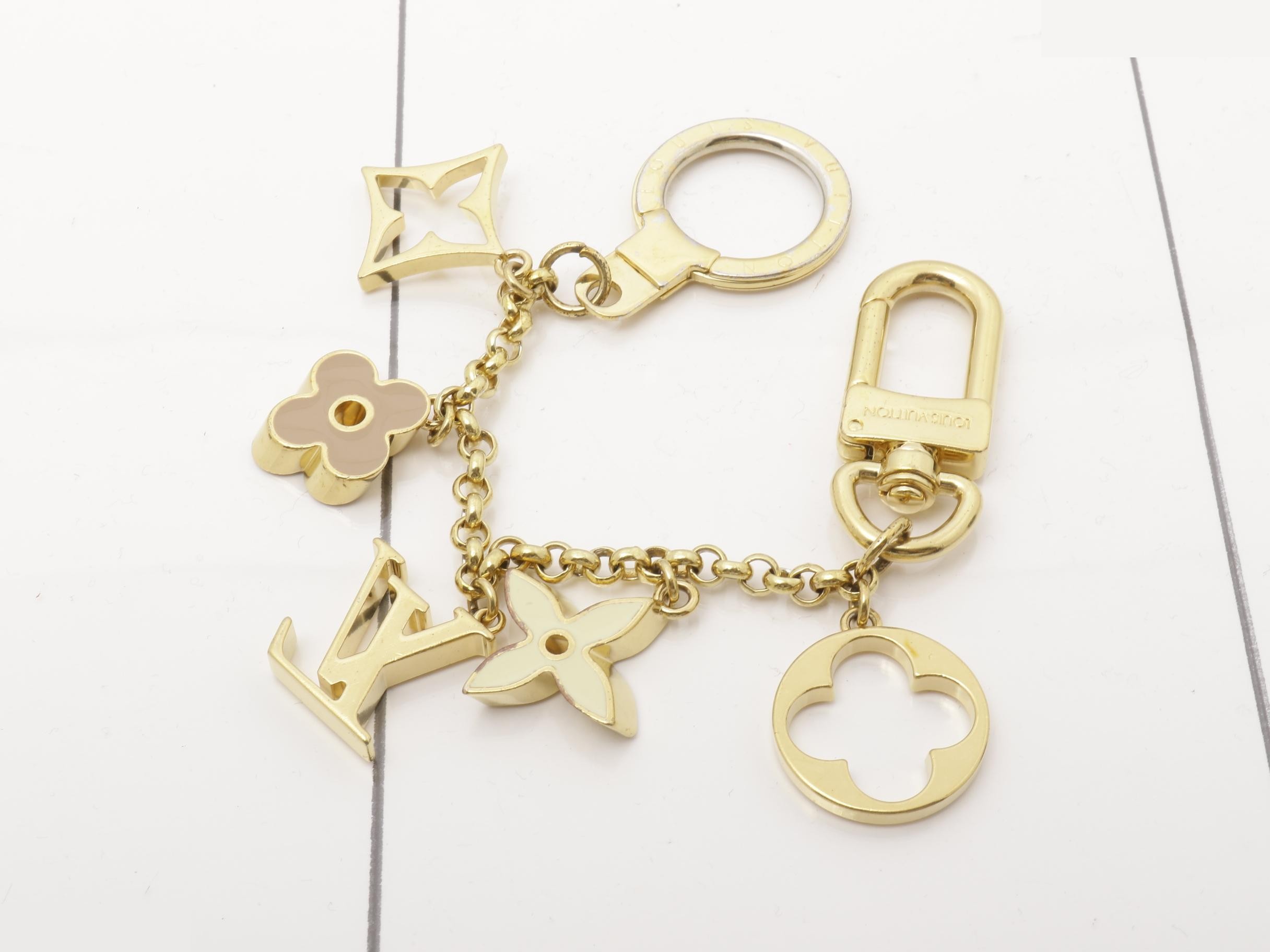 M65111 Fleur de Monogram Charm Gold GP — view 2