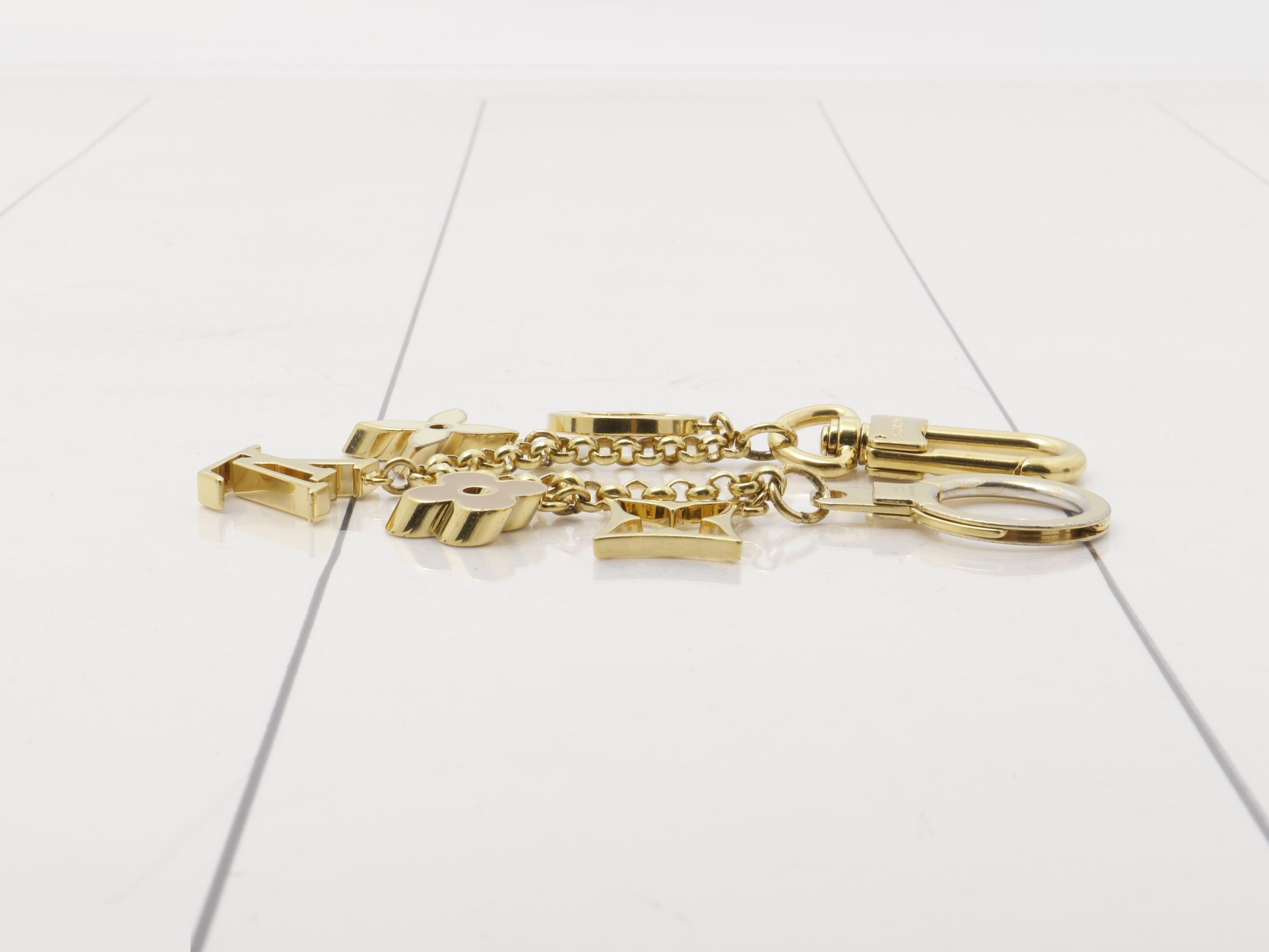 M65111 Fleur de Monogram Charm Gold GP — view 3