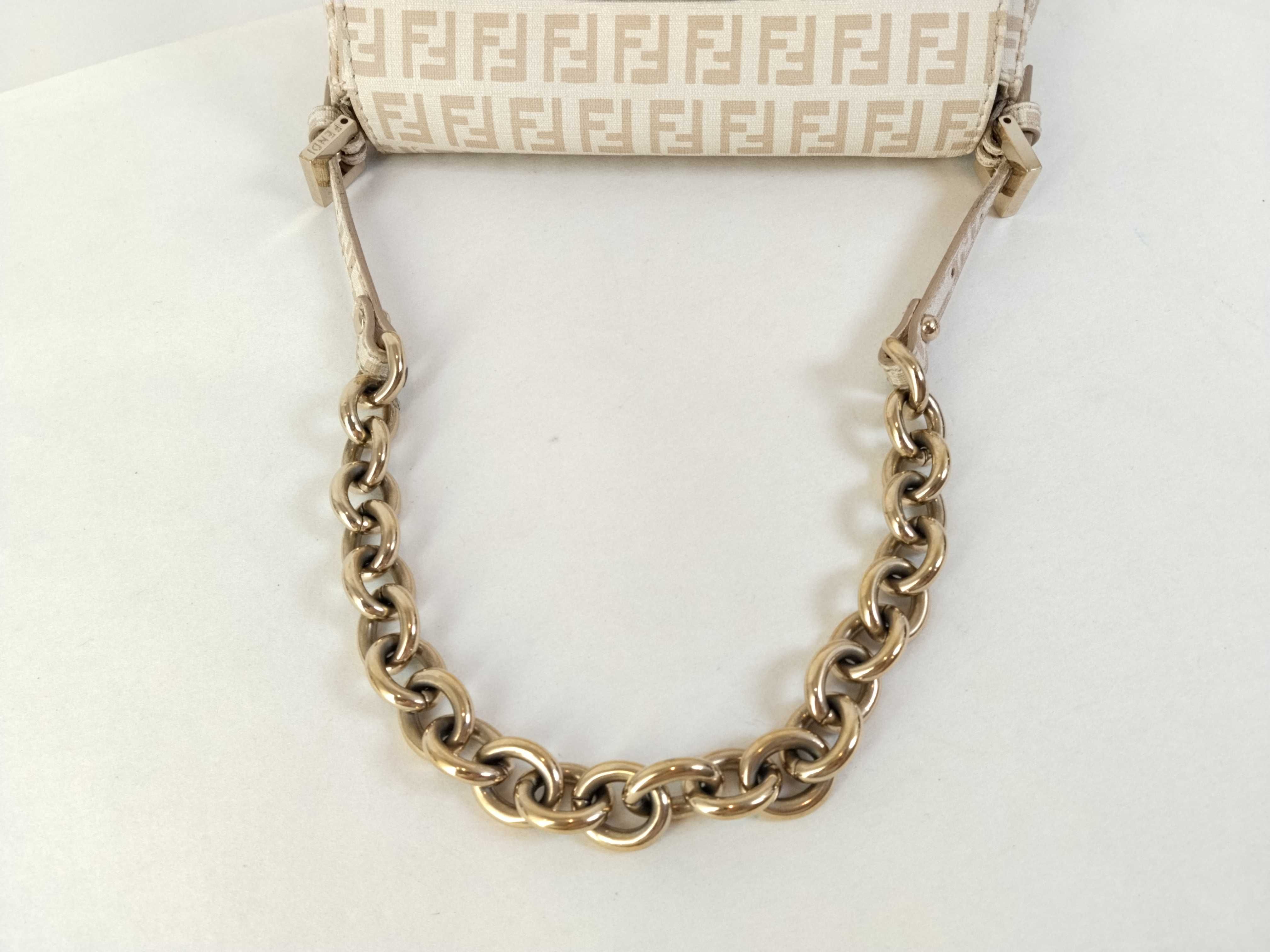Mamma Fendi Zucchino Mamma Bucket Handbag — view 3