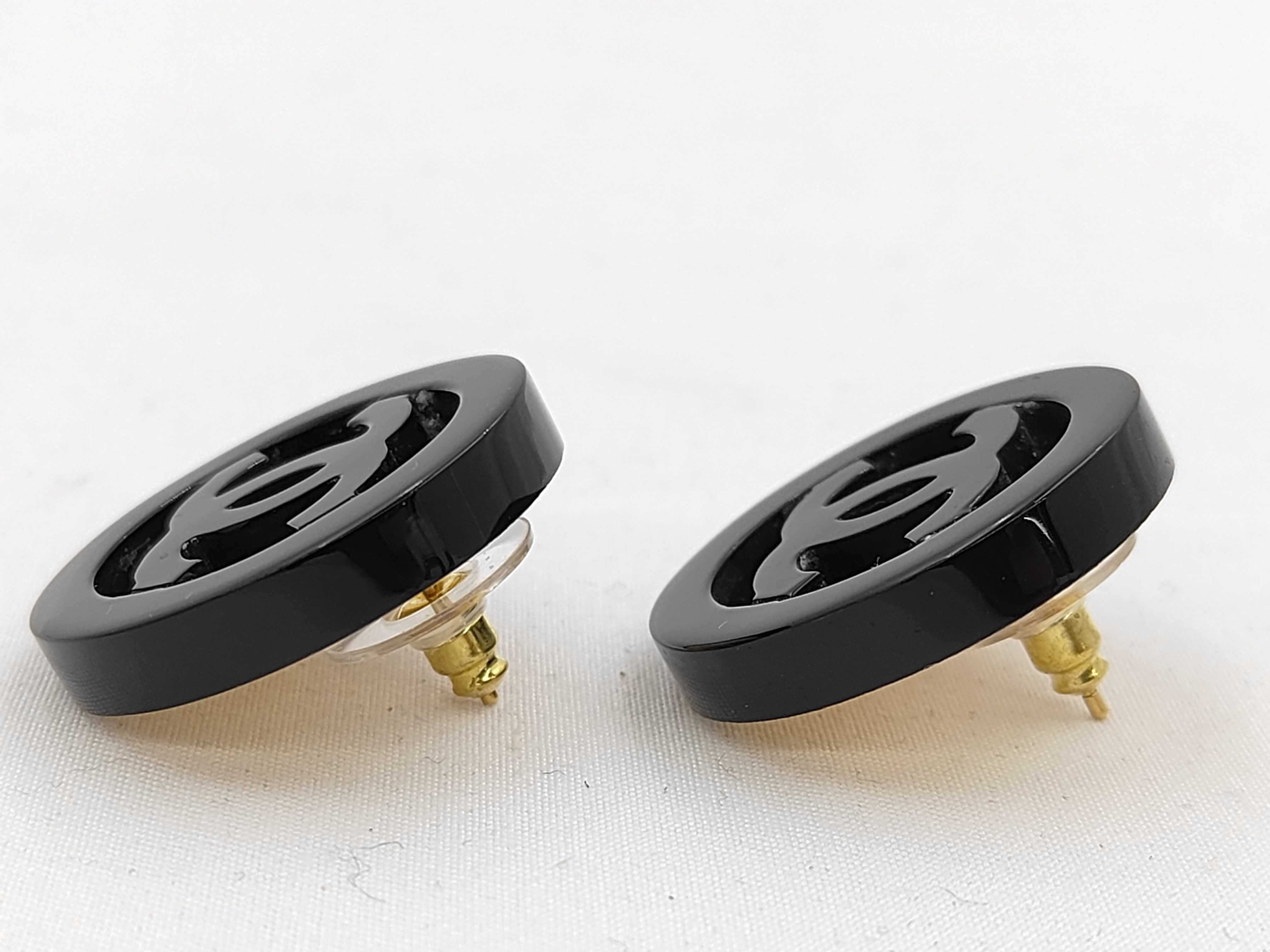 Round Coco Mark Mirror B24 B Earrings — view 3