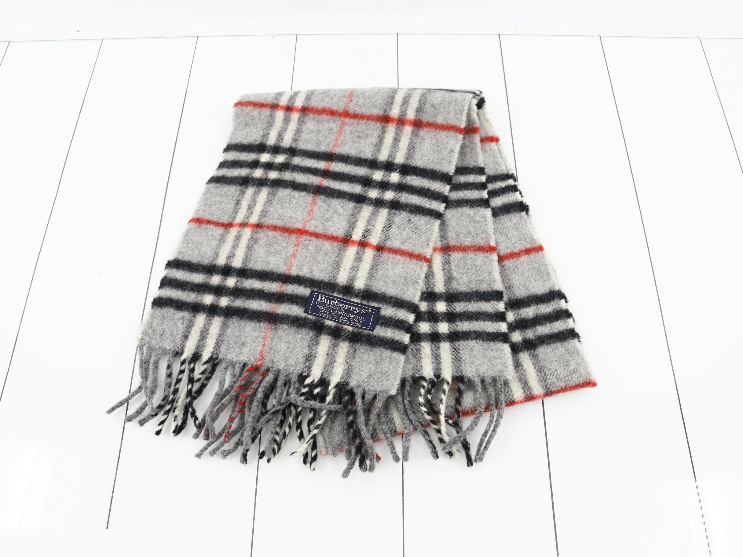 Other lines: Small items, accessories, and scarves — view 2