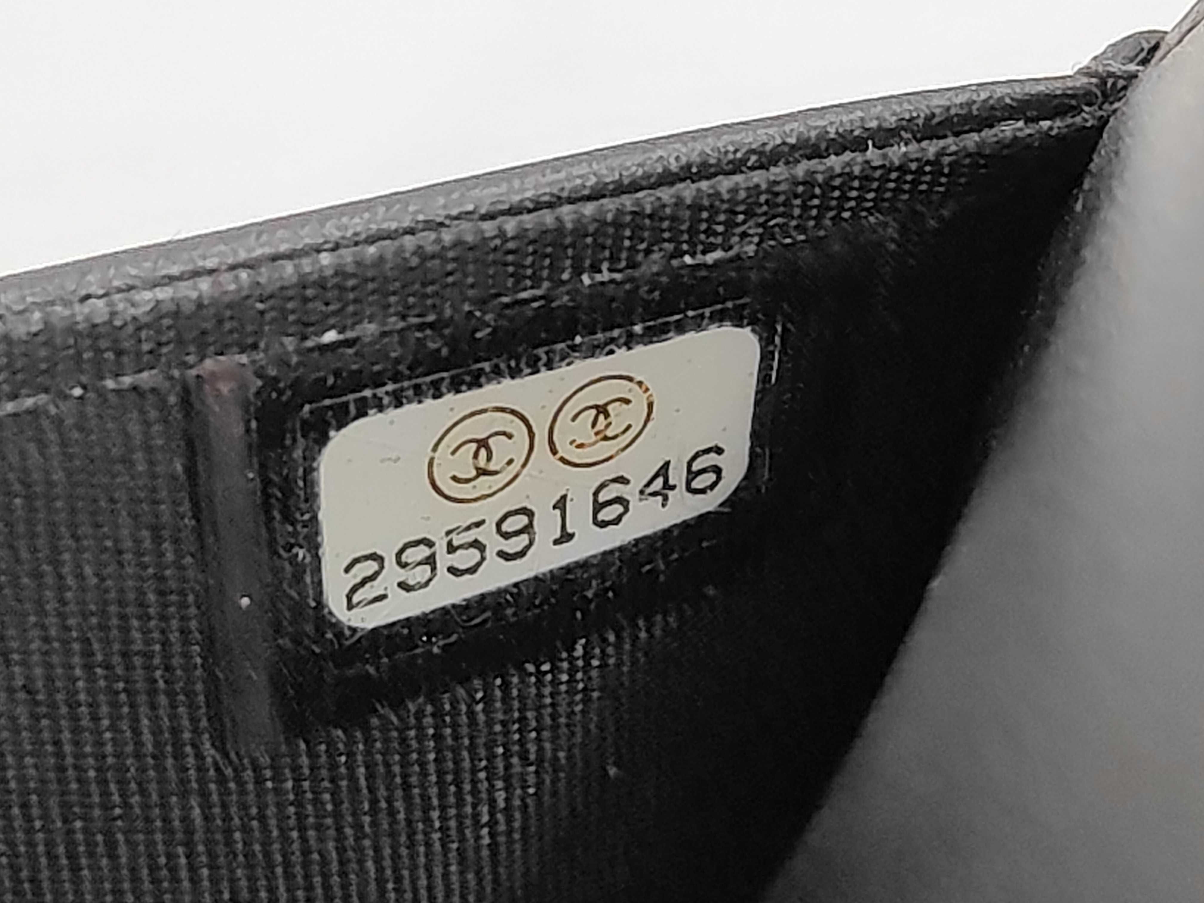 Boy Caviar Skin Chain Wallet, serial number 29 series, with dust bag, card, and sticker, also includes a shoulder bag. — view 10