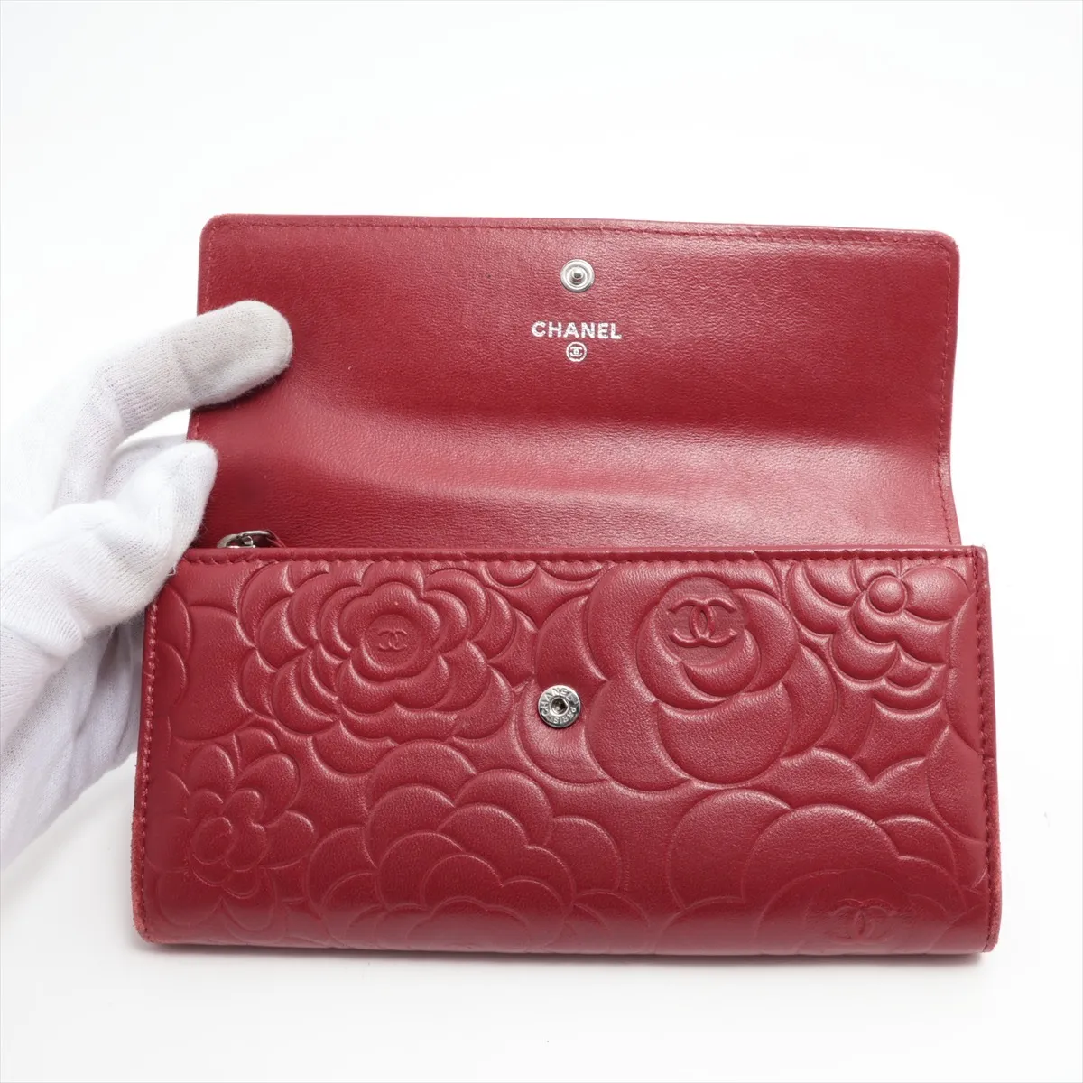 Camellia Lambskin Long Wallet, Red, Silver Hardware, 18066475 — view 3