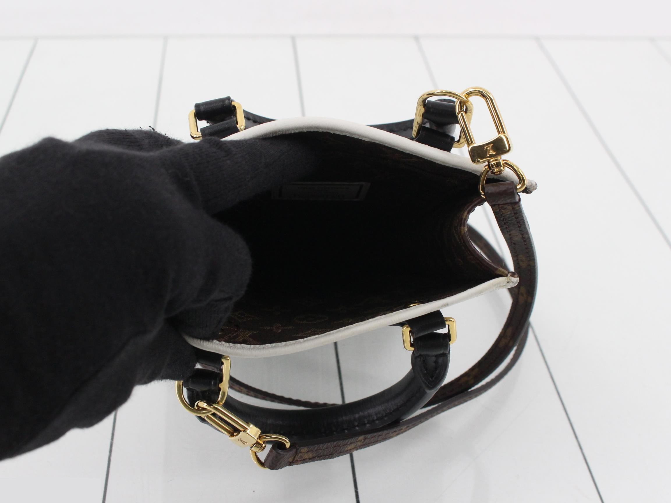 LV Petite Sac Plat 2-Way Shoulder/Handbag — view 4