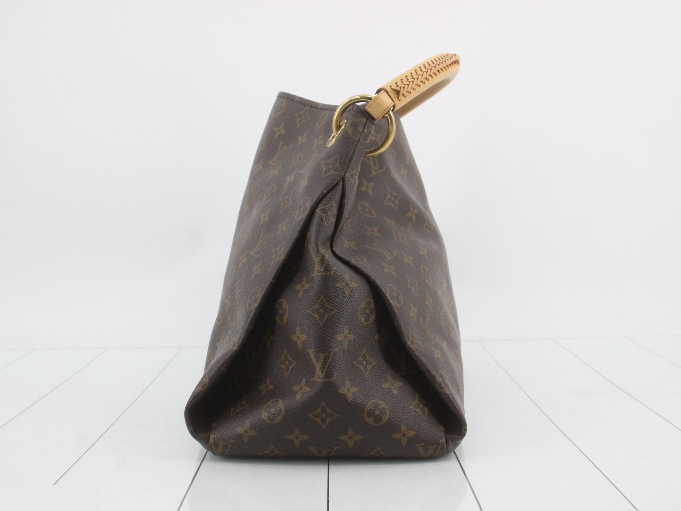 Monogram Artsy MM Shoulder Bag — view 4