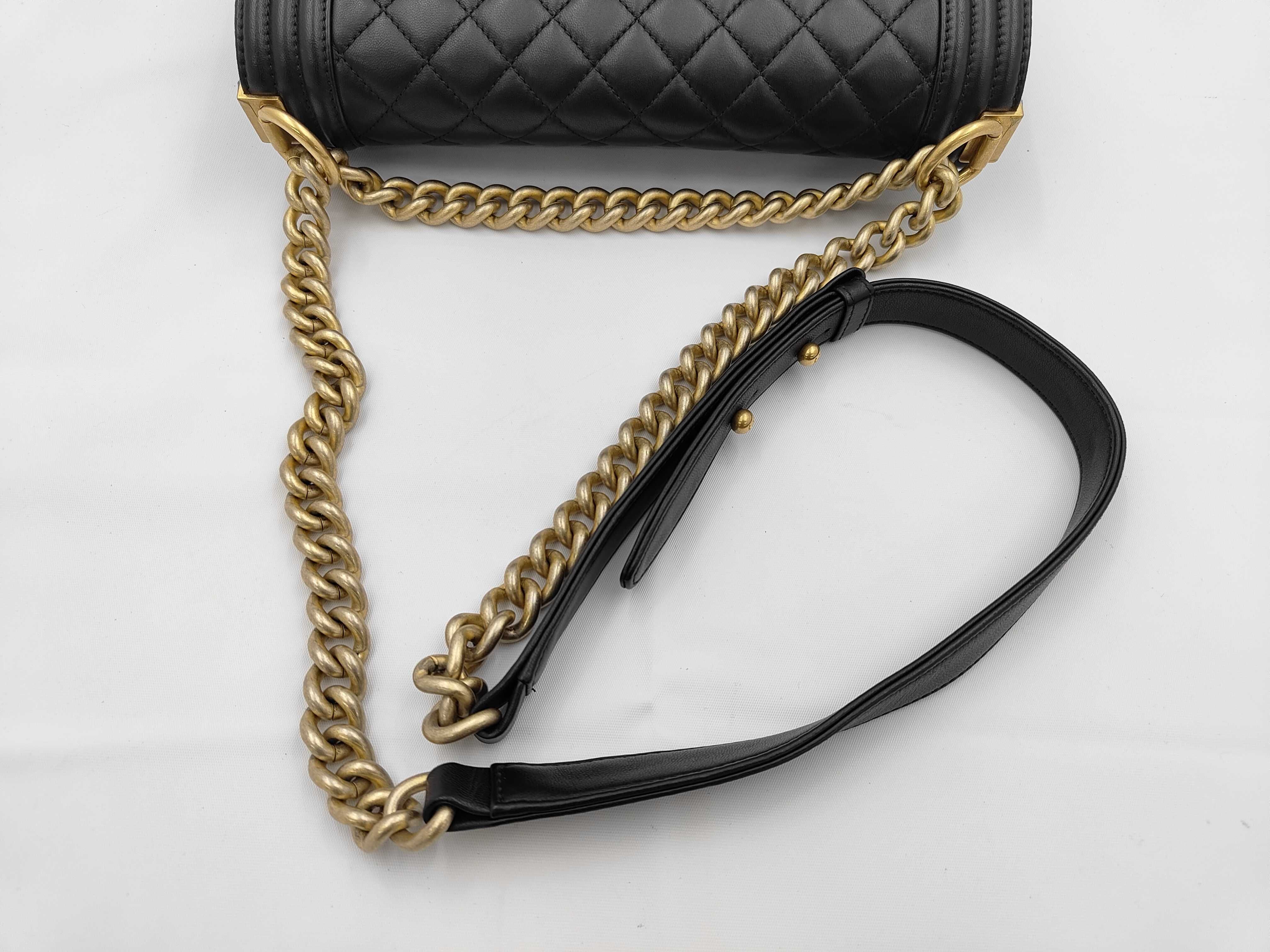 Black Lambskin Boy 25cm GP Hardware Matelassé Chain Shoulder Bag (Serial Number 23) — view 3