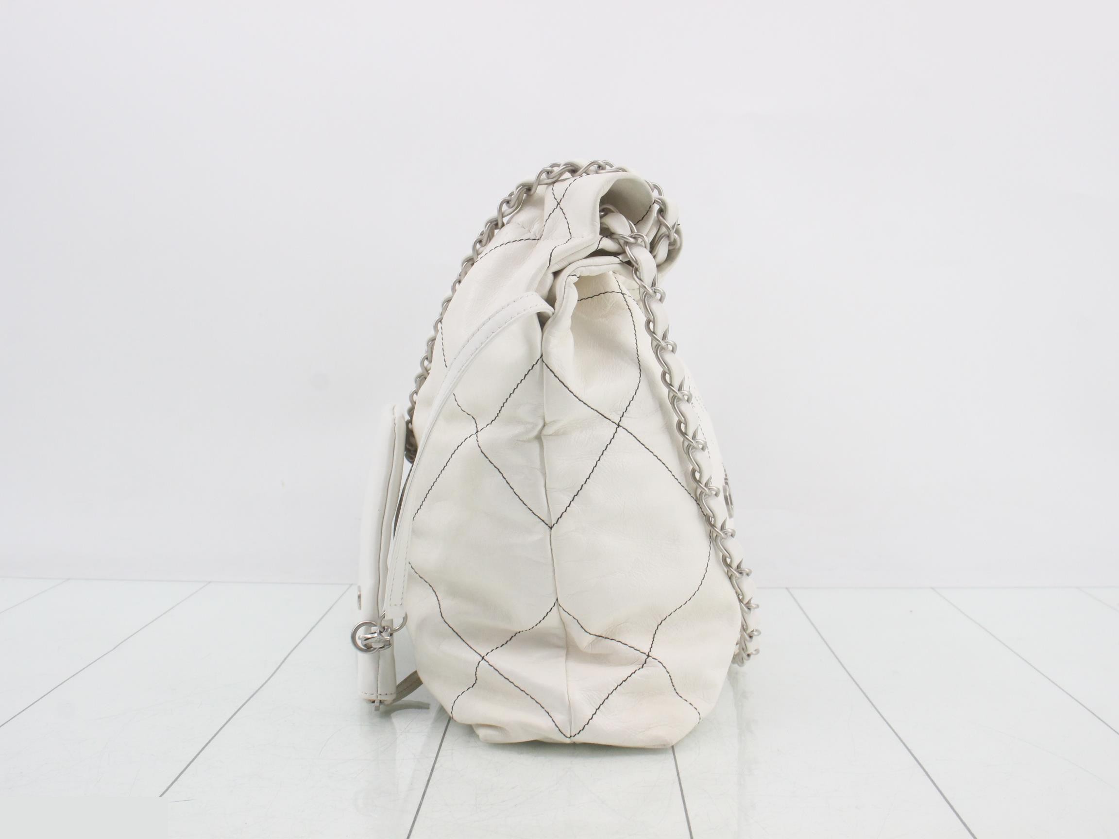 Plate CHANEL22 Chain Shoulder Bag — view 4