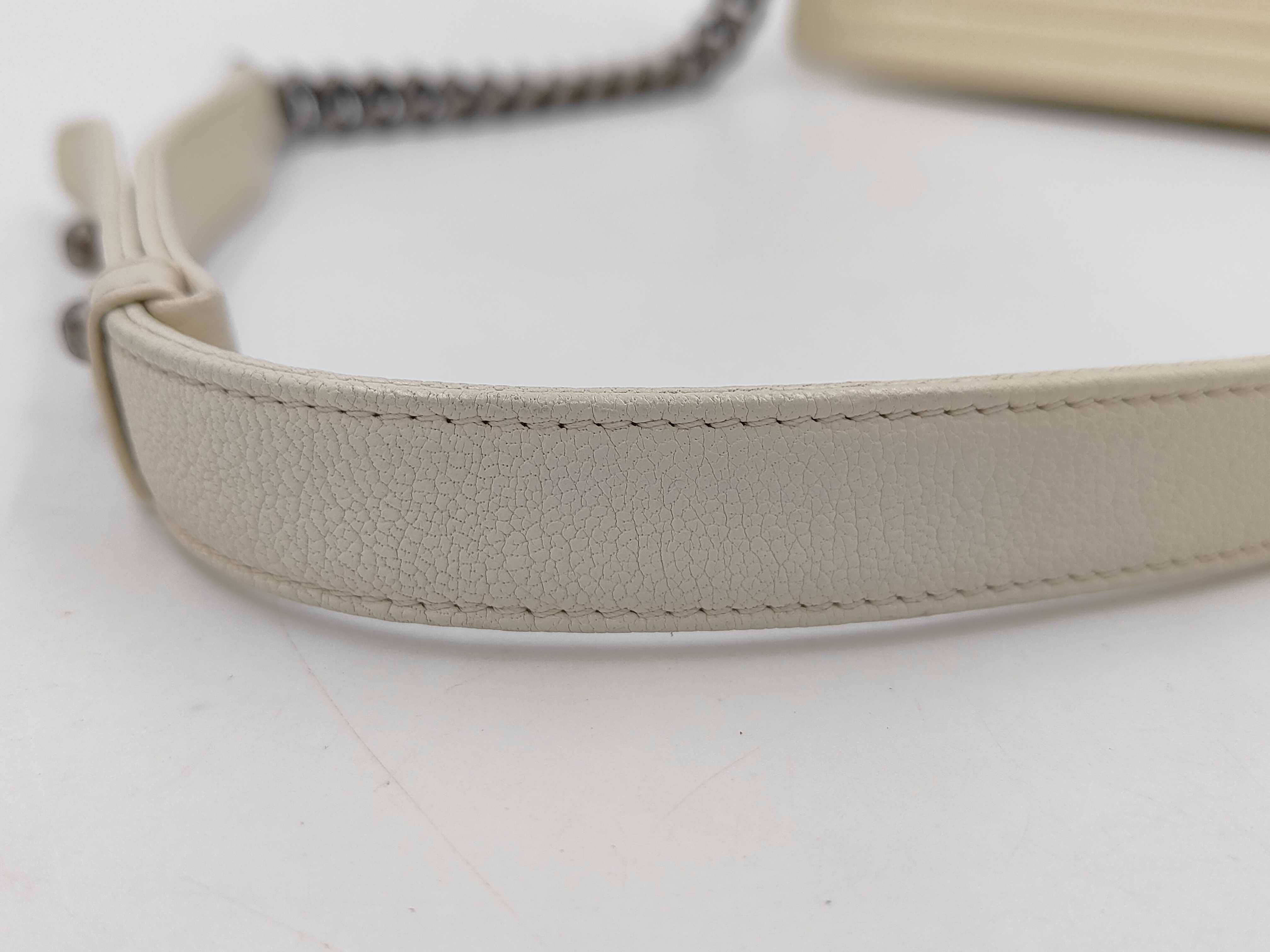 Boy Chanel White Shoulder Bag — view 5