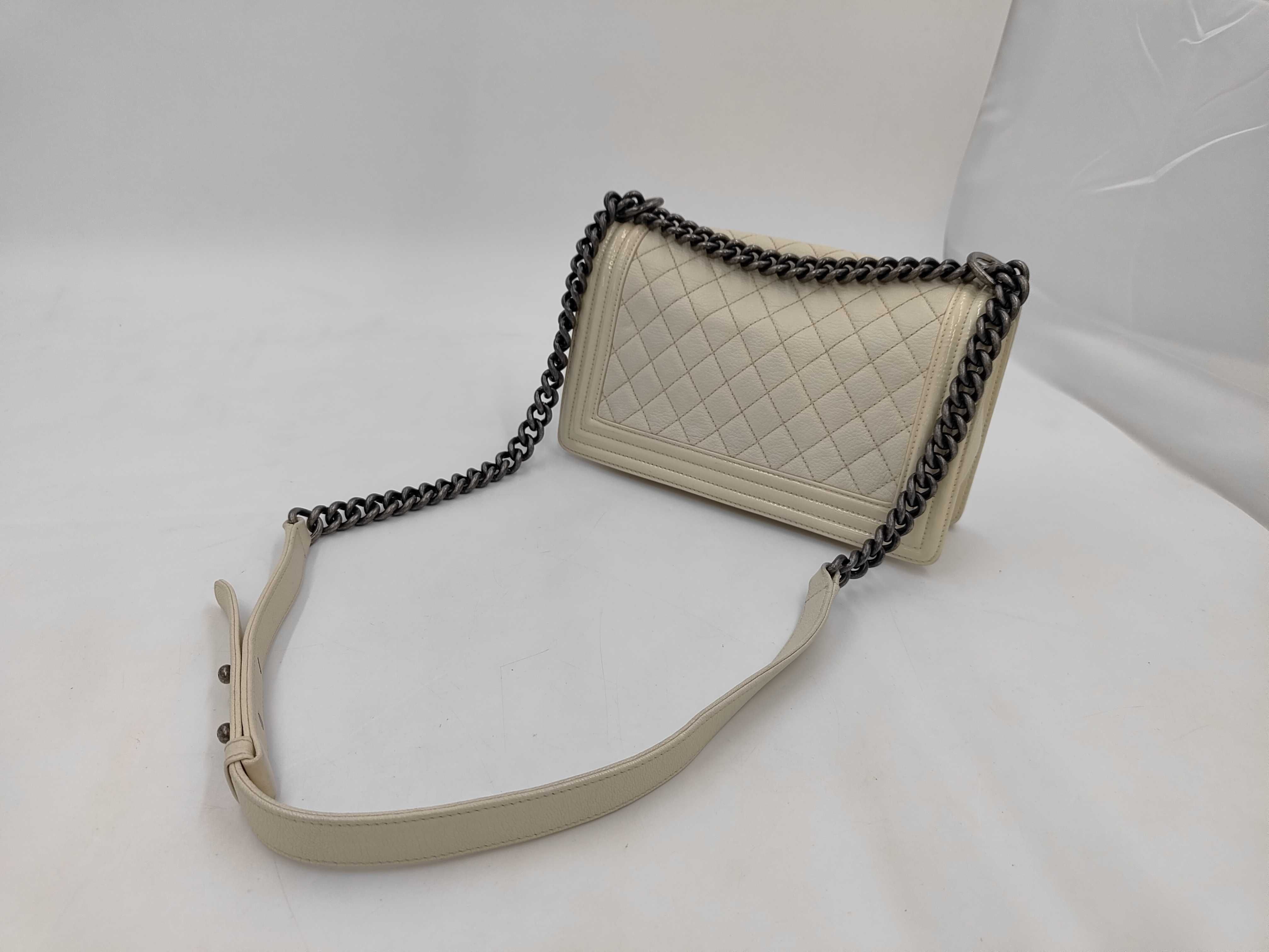 Boy Chanel White Shoulder Bag — view 6