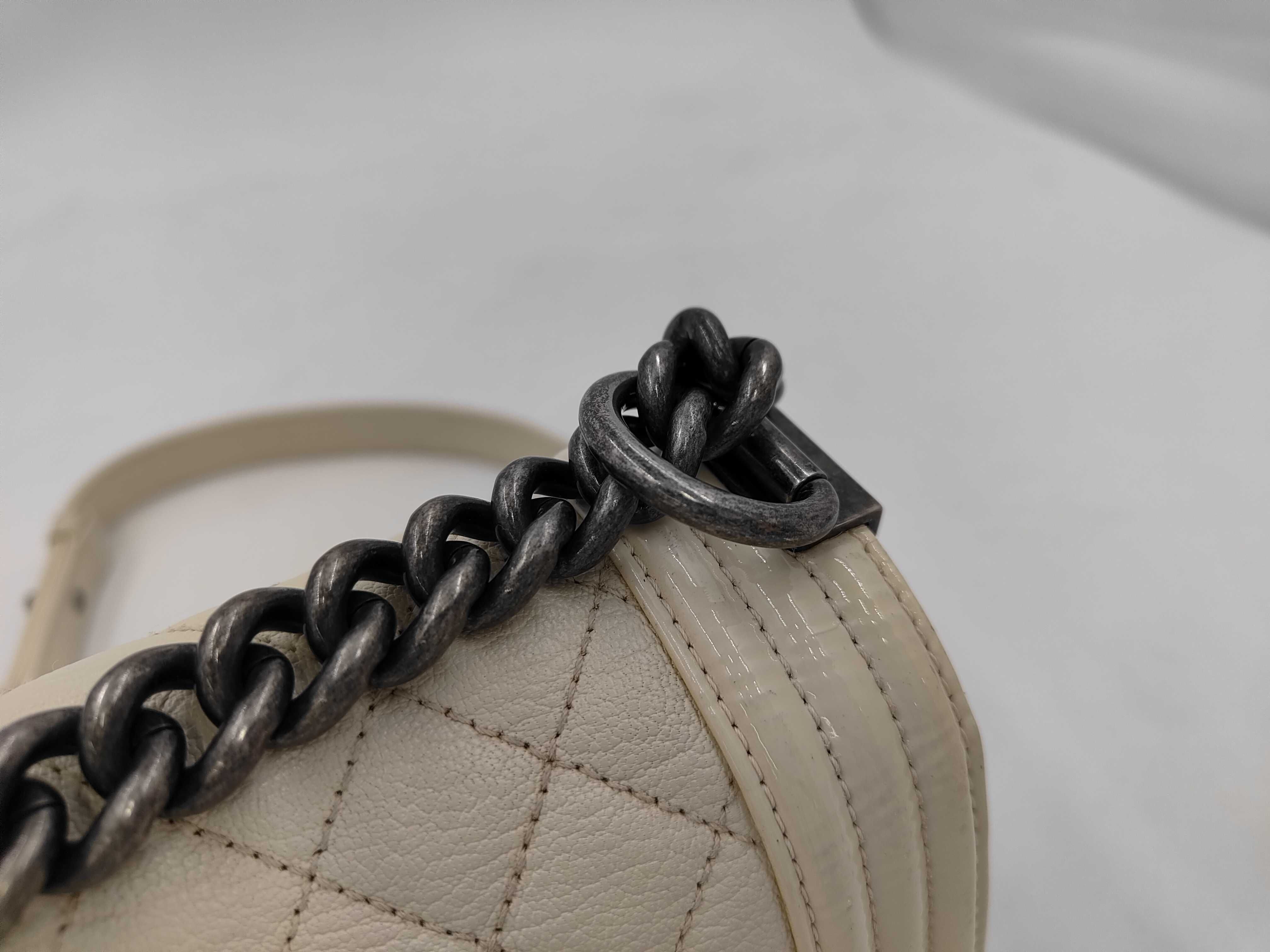 Boy Chanel White Shoulder Bag — view 7