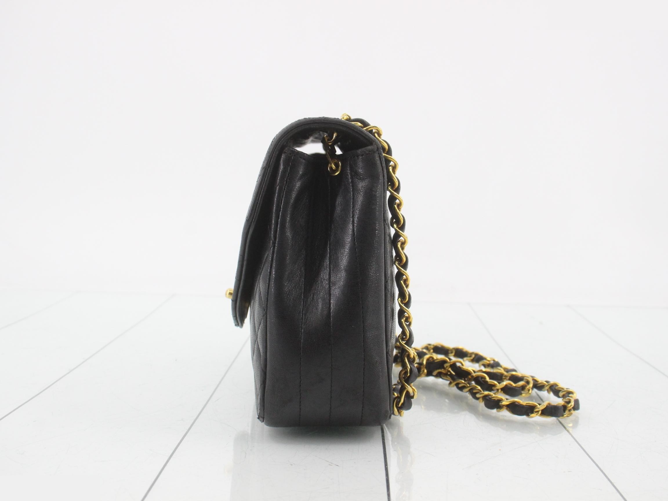 Matelassé (bag) - Shoulder bag — view 3