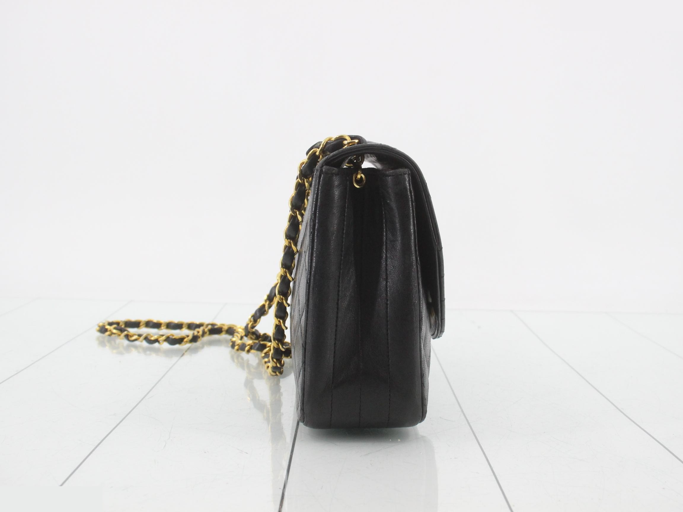 Matelassé (bag) - Shoulder bag — view 4