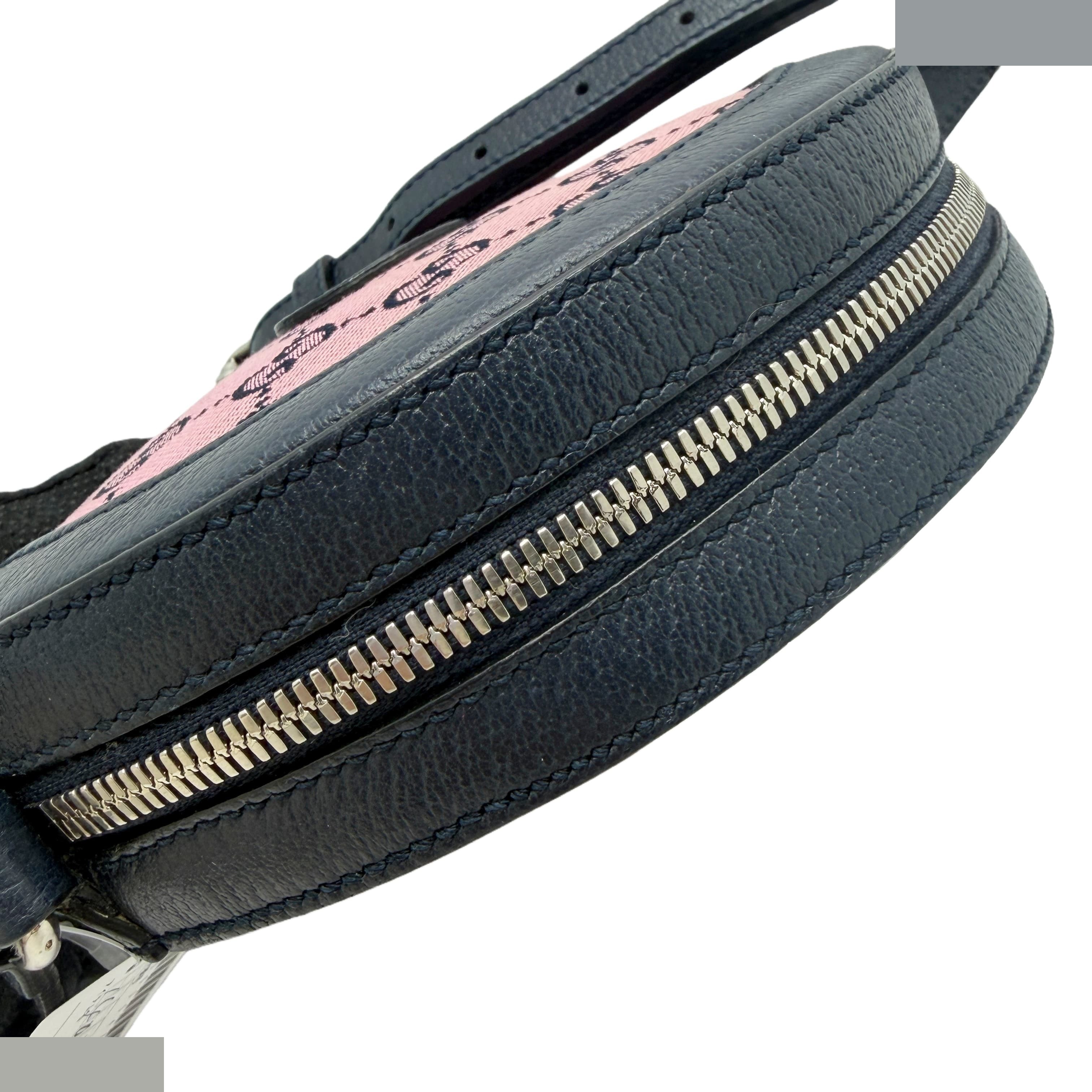 GG Canvas (Bag) Round Shoulder Bag — view 3