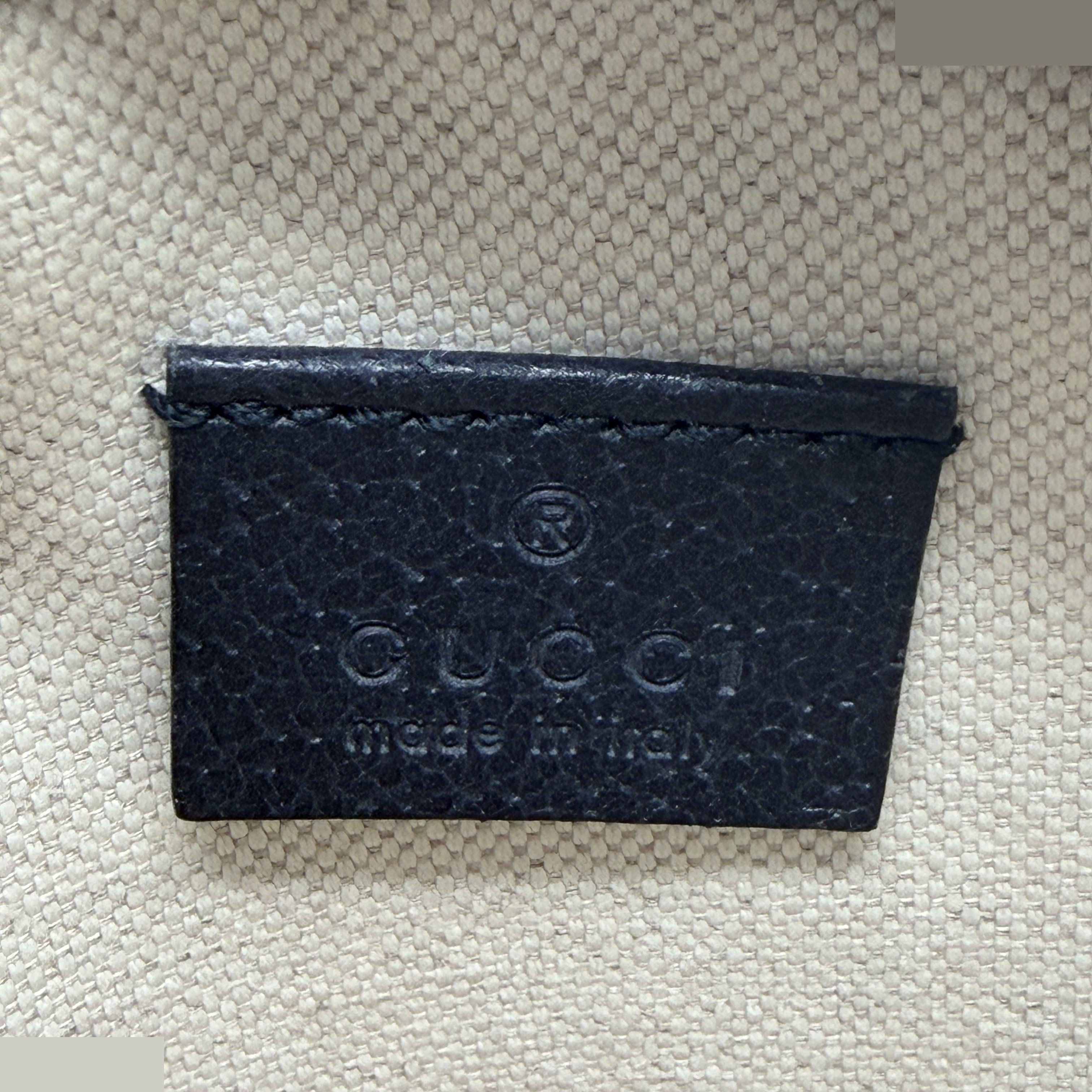 GG Canvas (Bag) Round Shoulder Bag — view 8
