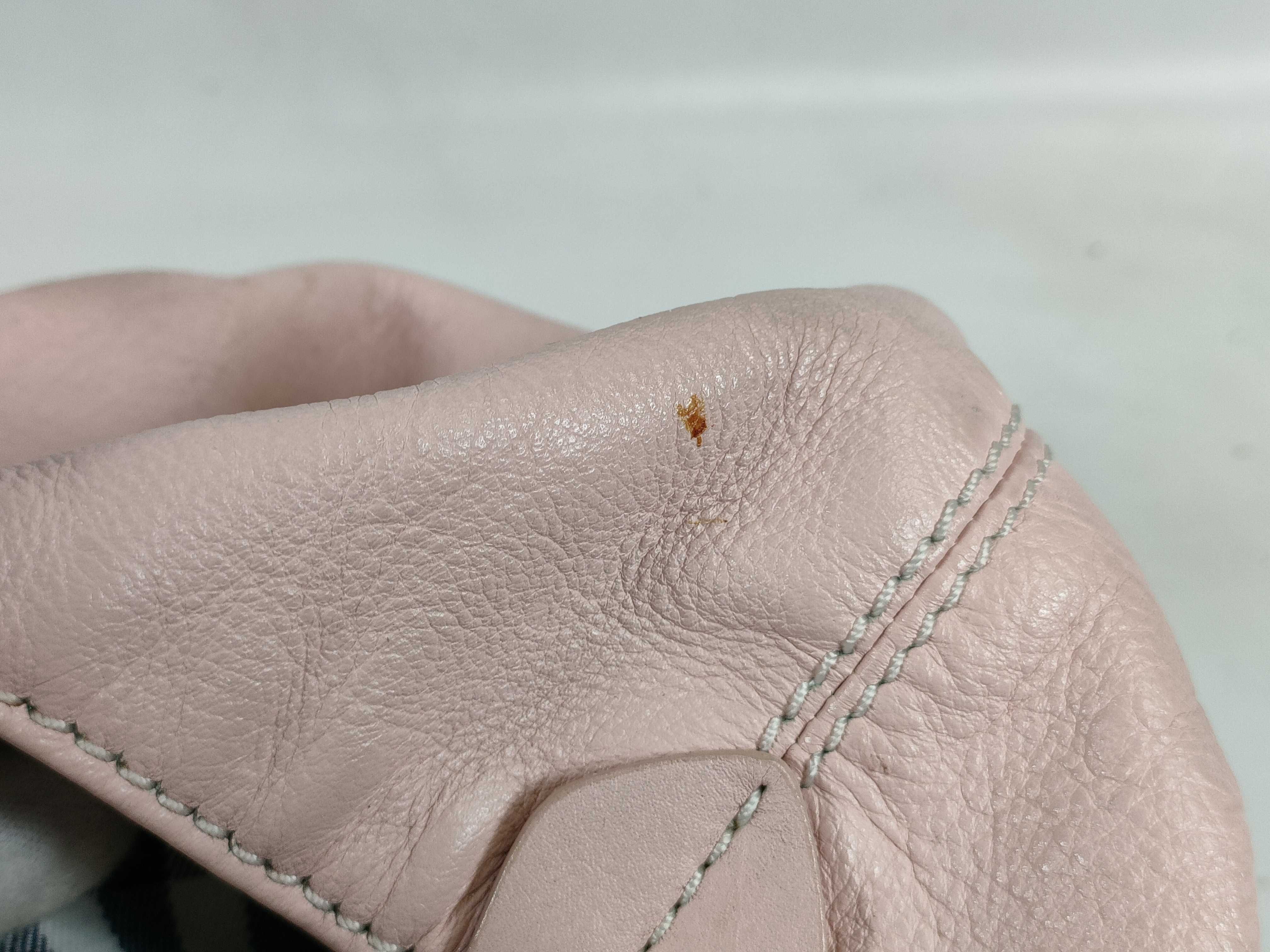 Blue Label Leather Bag / Check Interior Handbag — view 14