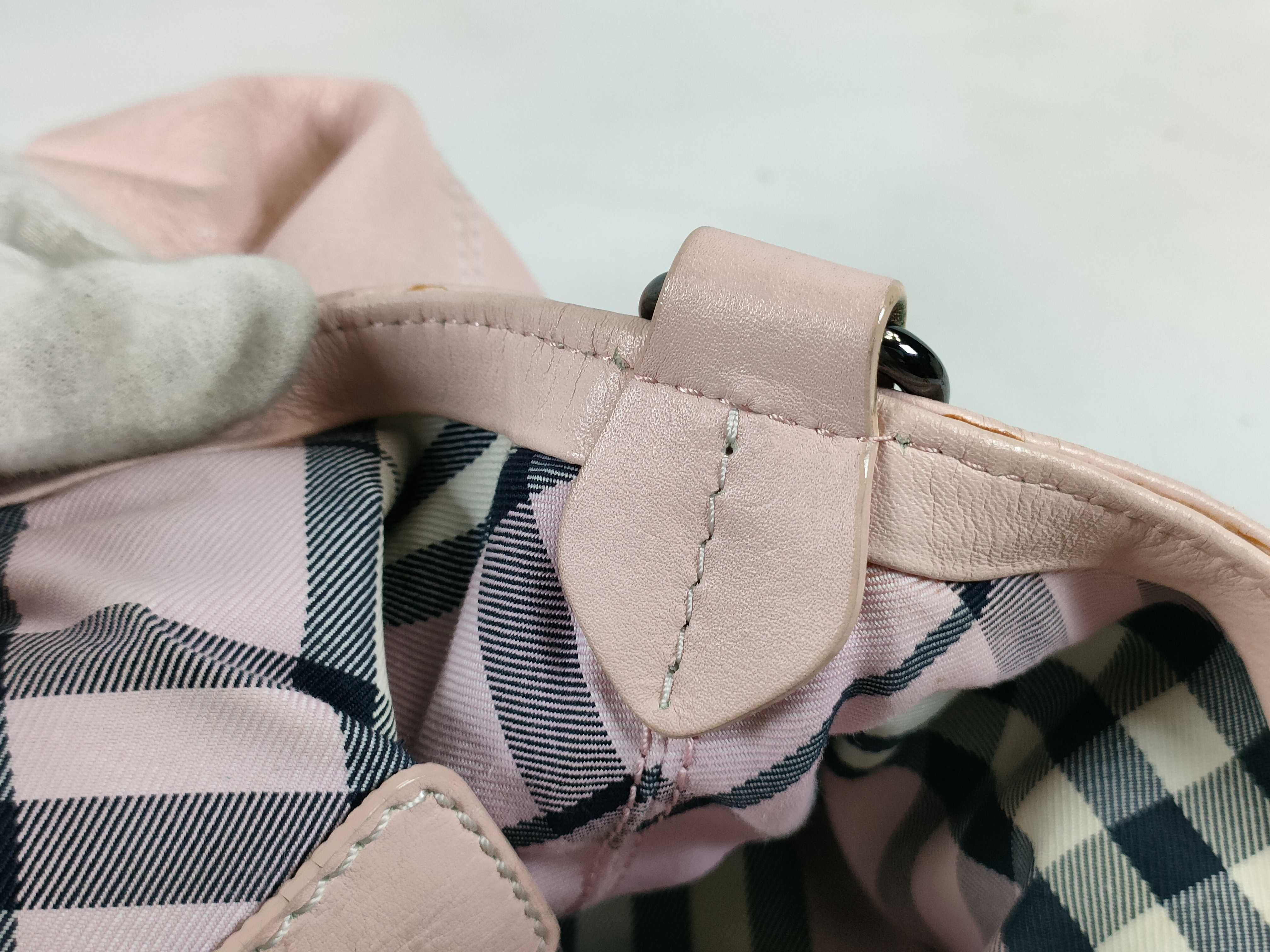 Blue Label Leather Bag / Check Interior Handbag — view 15