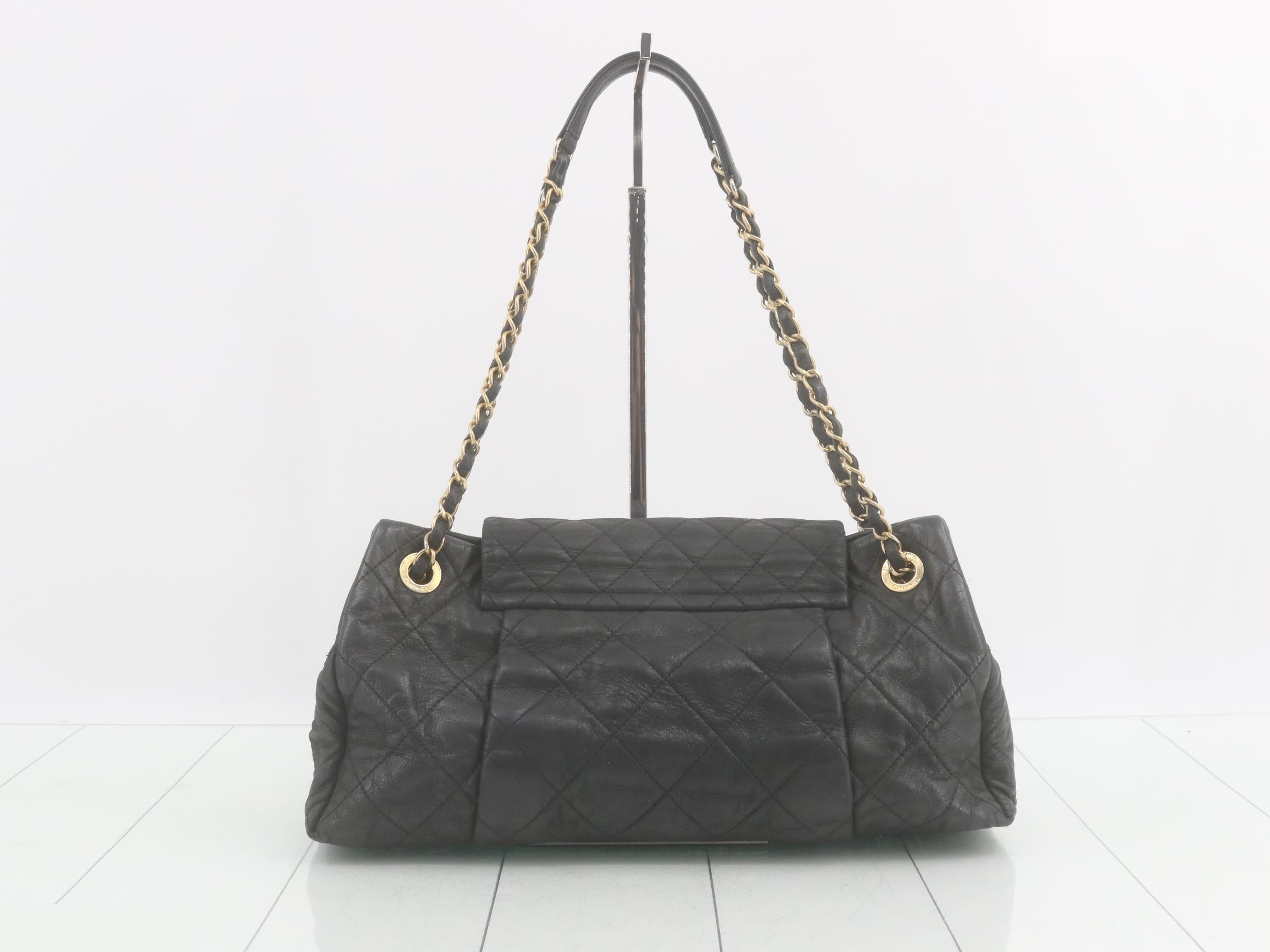 Large Matelassé chain shoulder bag, lambskin, black, with seal, size 15 — view 2