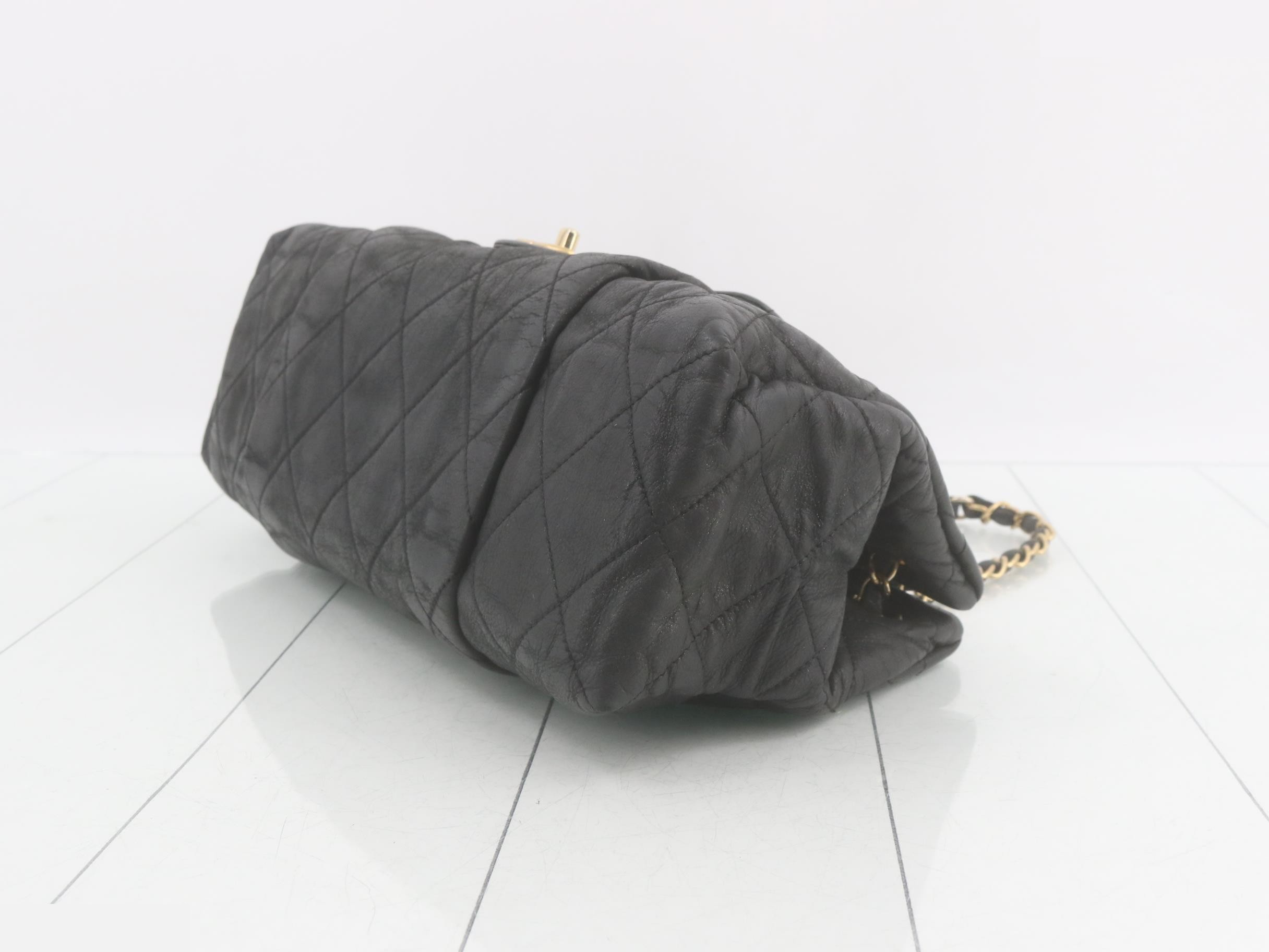 Large Matelassé chain shoulder bag, lambskin, black, with seal, size 15 — view 6