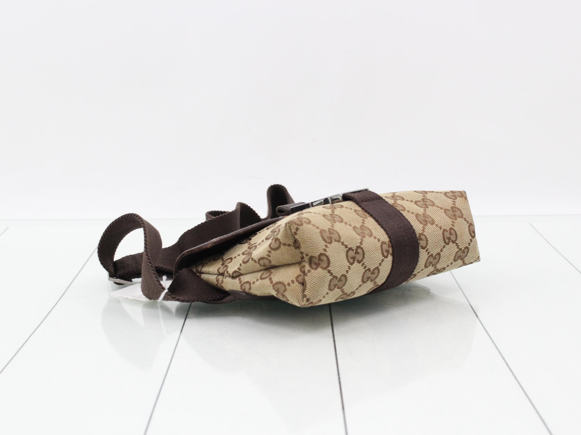 GG Canvas Shoulder Bag — view 5