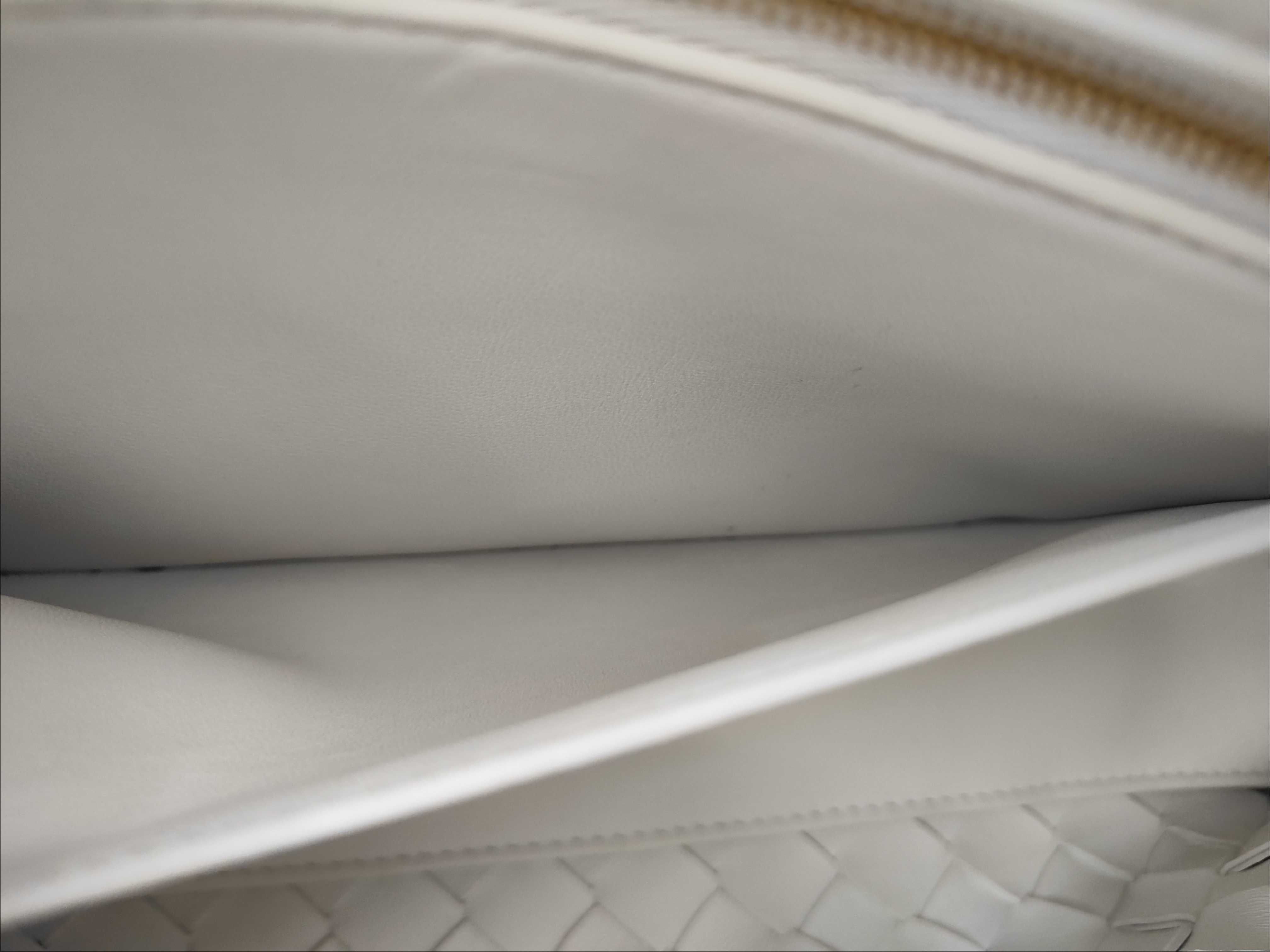 Intrecciato Andiamo Handbag — view 9