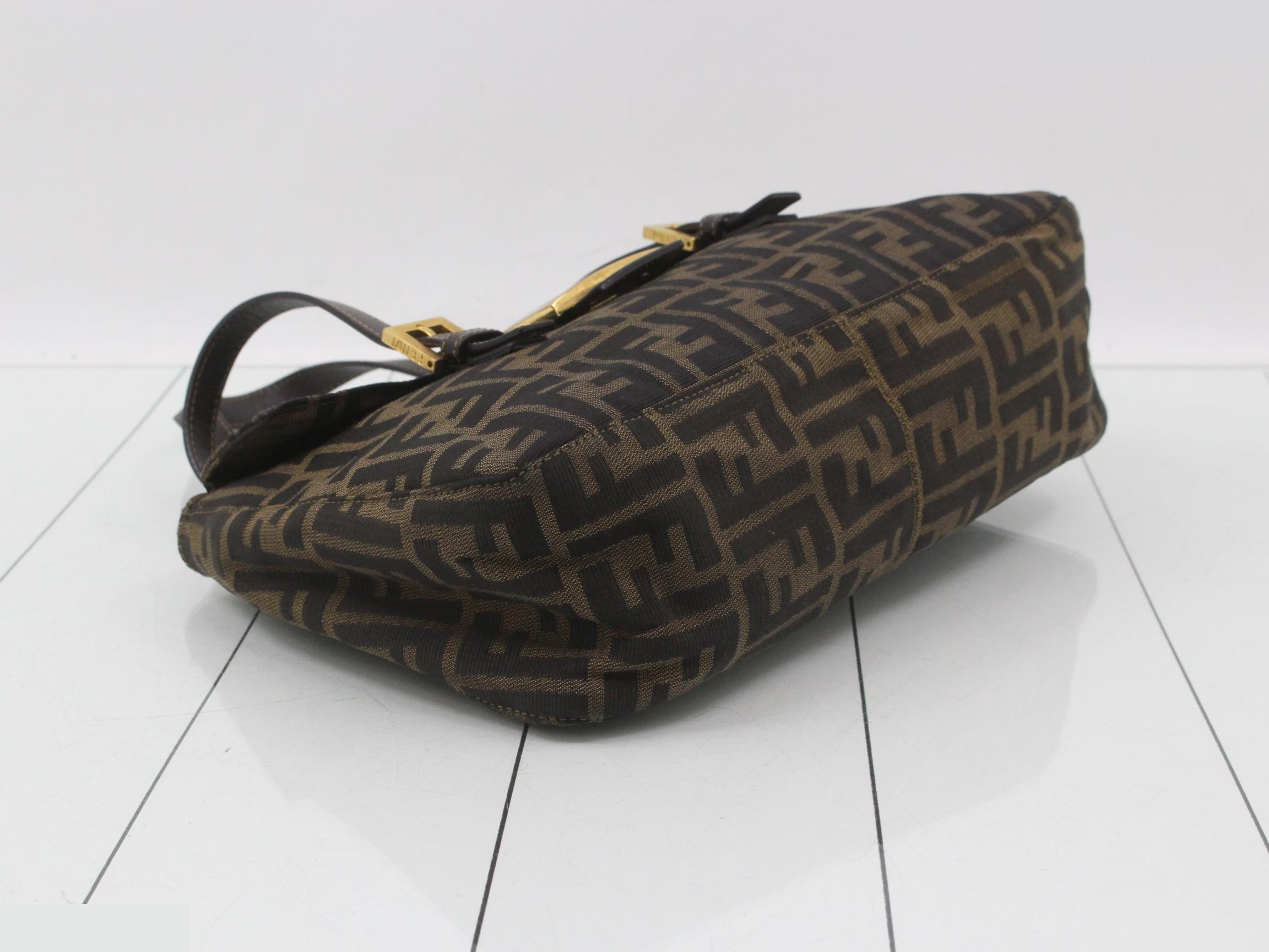 ZUCCA (Bag) - Shoulder Bag - Mamma Bucket - Brown — view 5