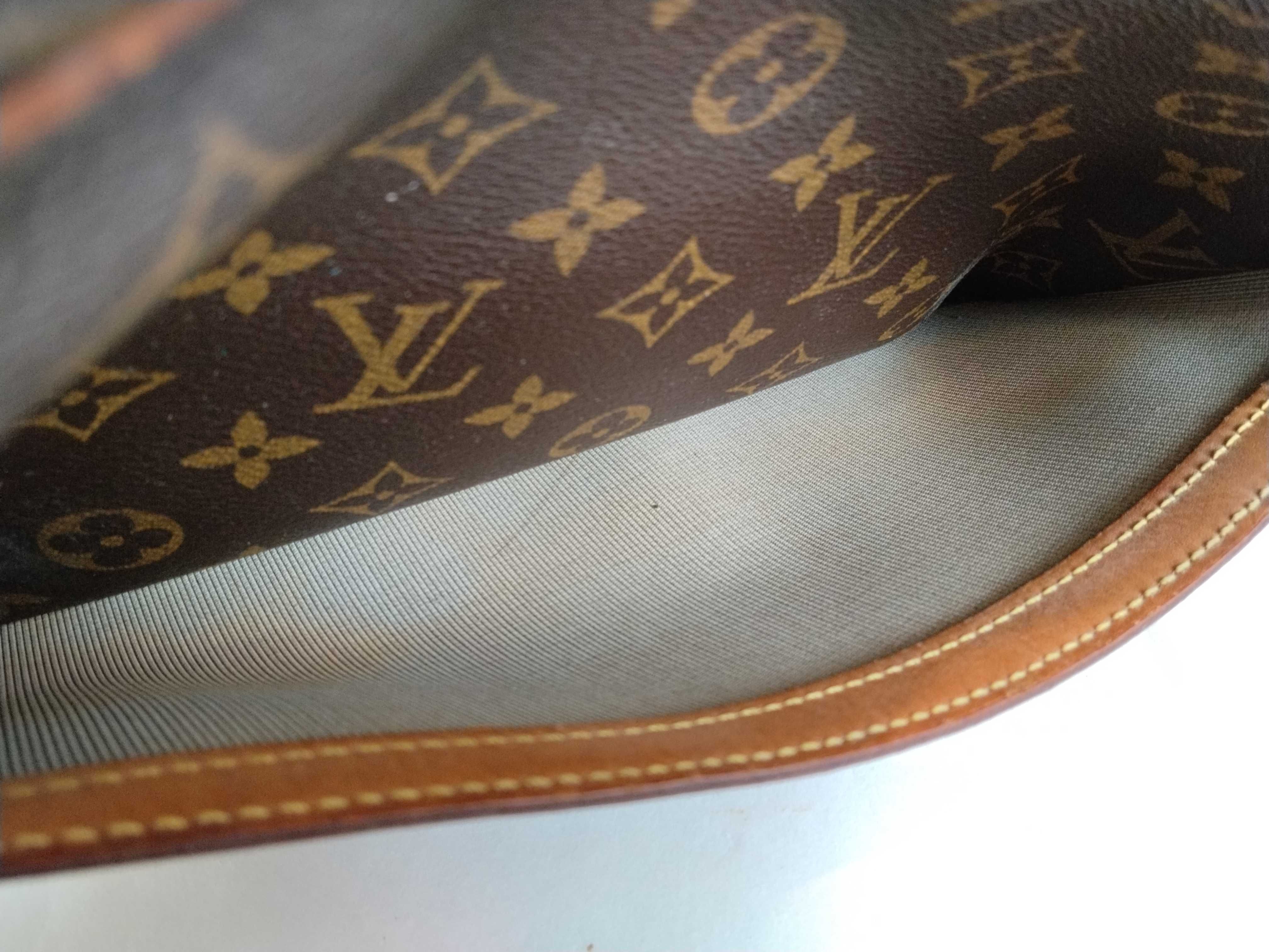 Monogram LV Reporter Shoulder Bag — view 14