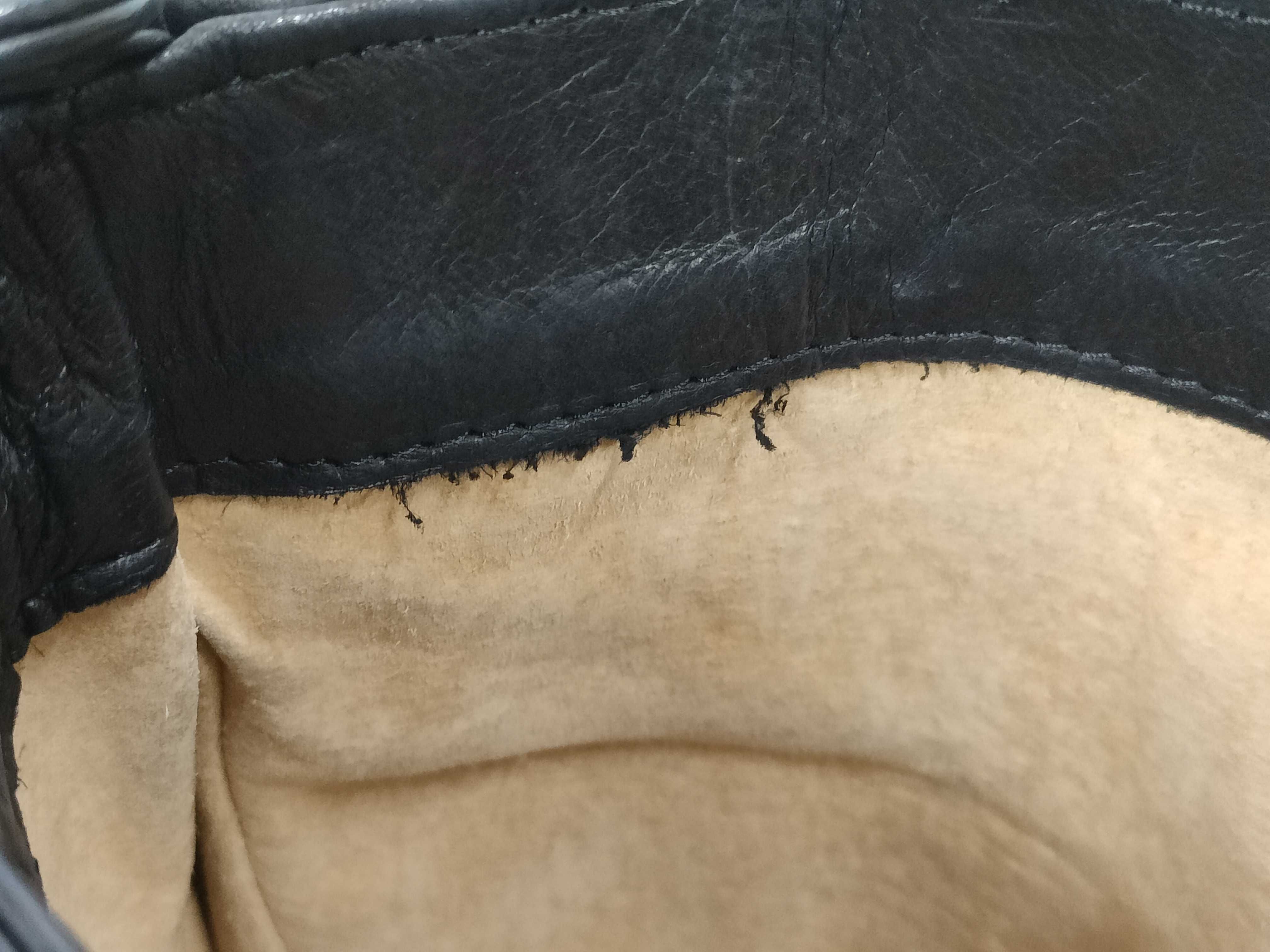 Intrecciato Vintage Shoulder Bag — view 15