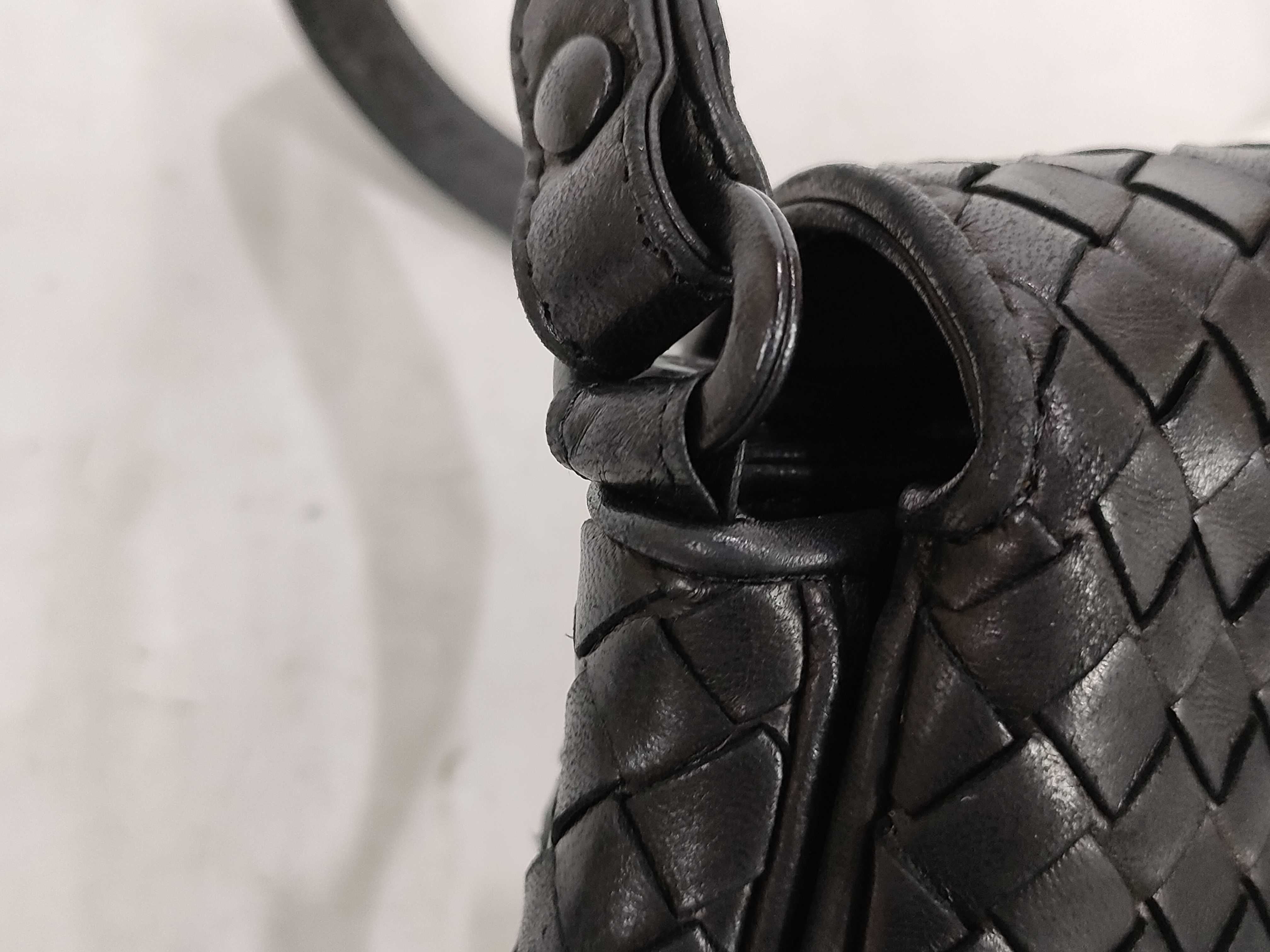 Intrecciato Vintage Shoulder Bag — view 5