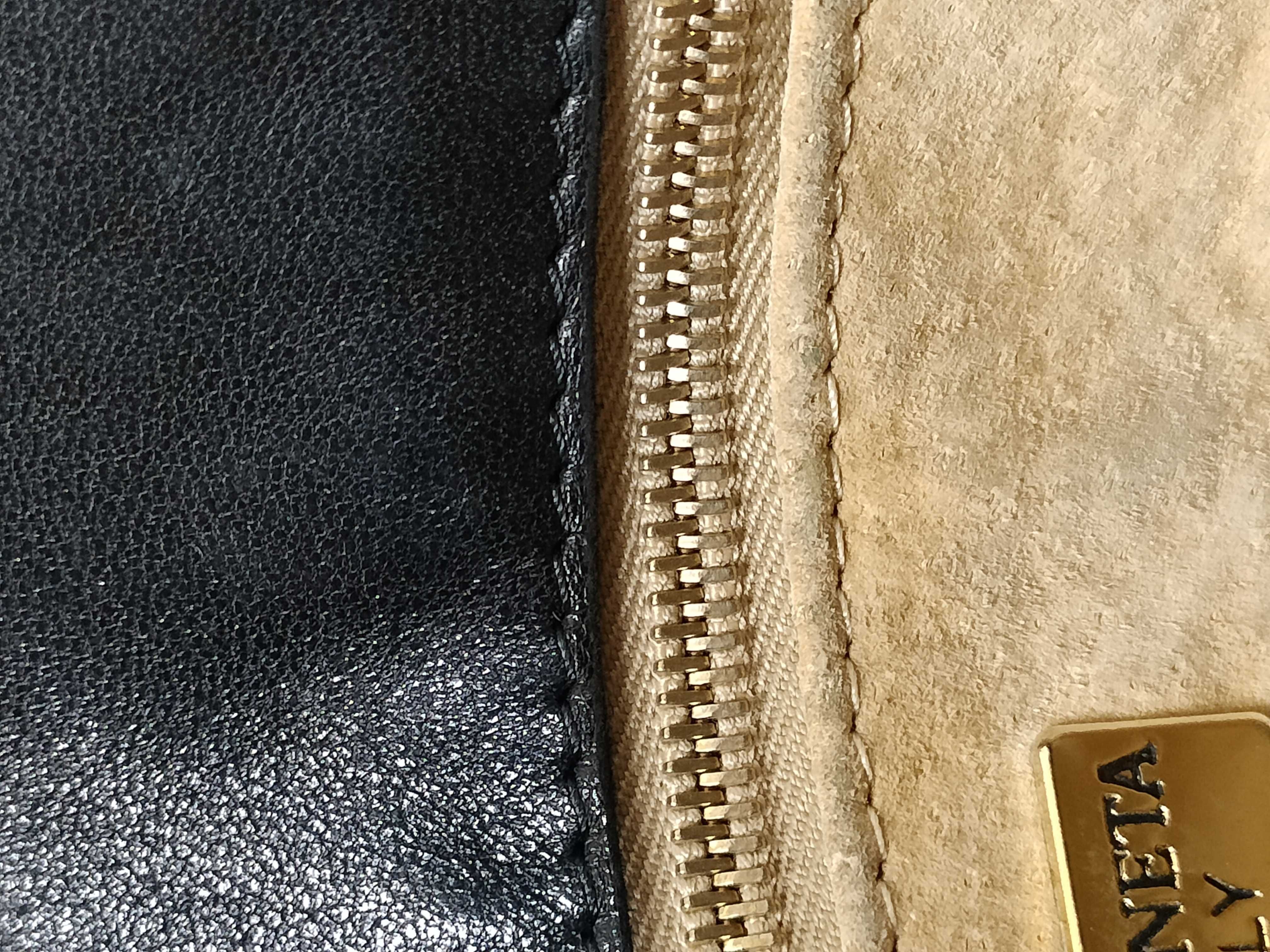 Intrecciato Vintage Shoulder Bag — view 7