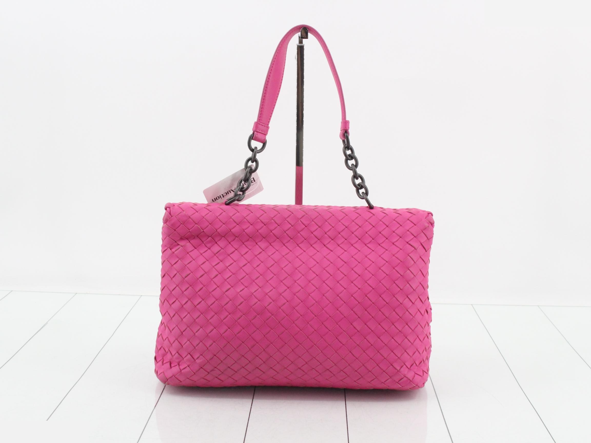 Intrecciato Shoulder Bag, Leather, Pink — view 2