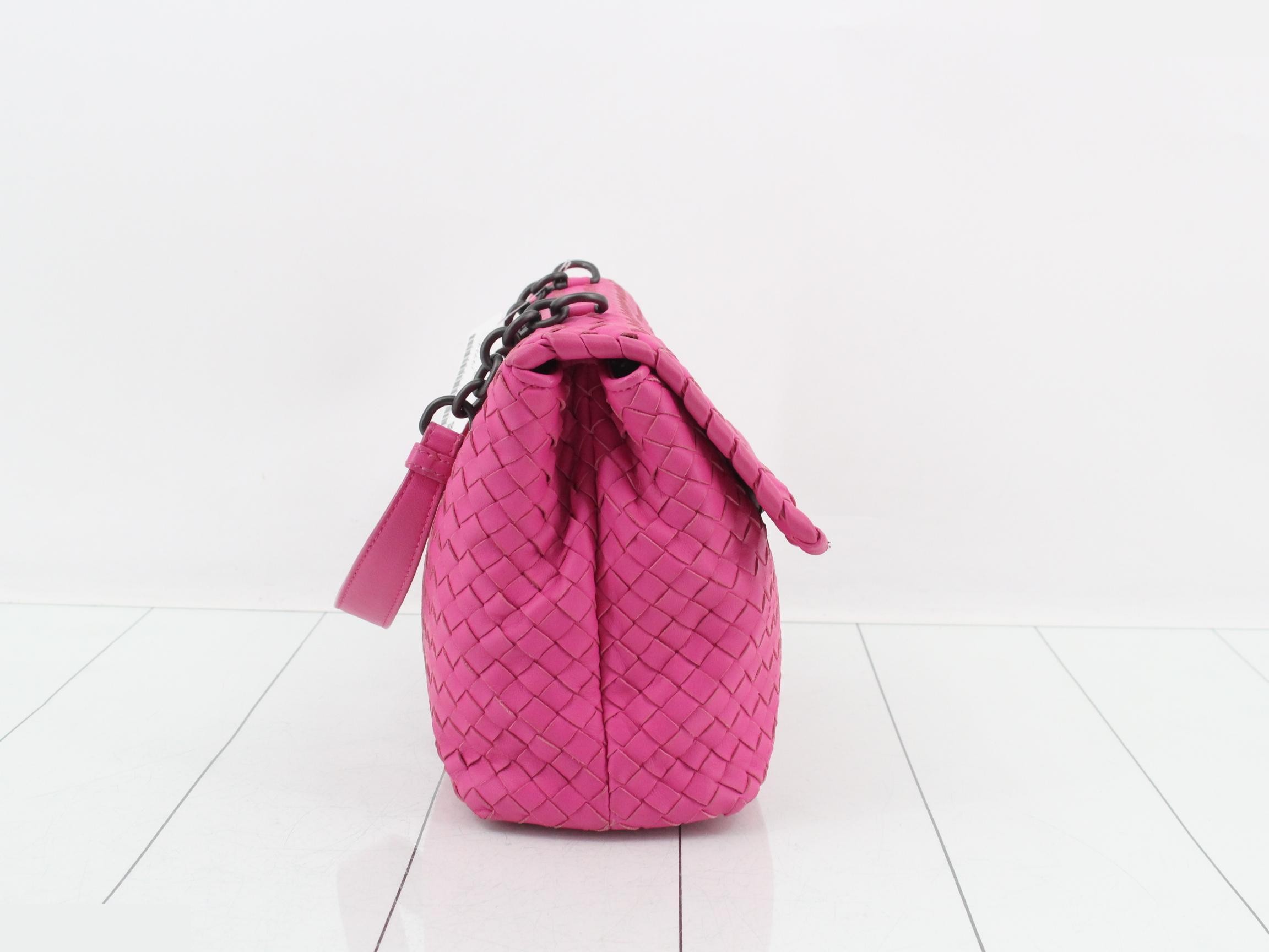 Intrecciato Shoulder Bag, Leather, Pink — view 4