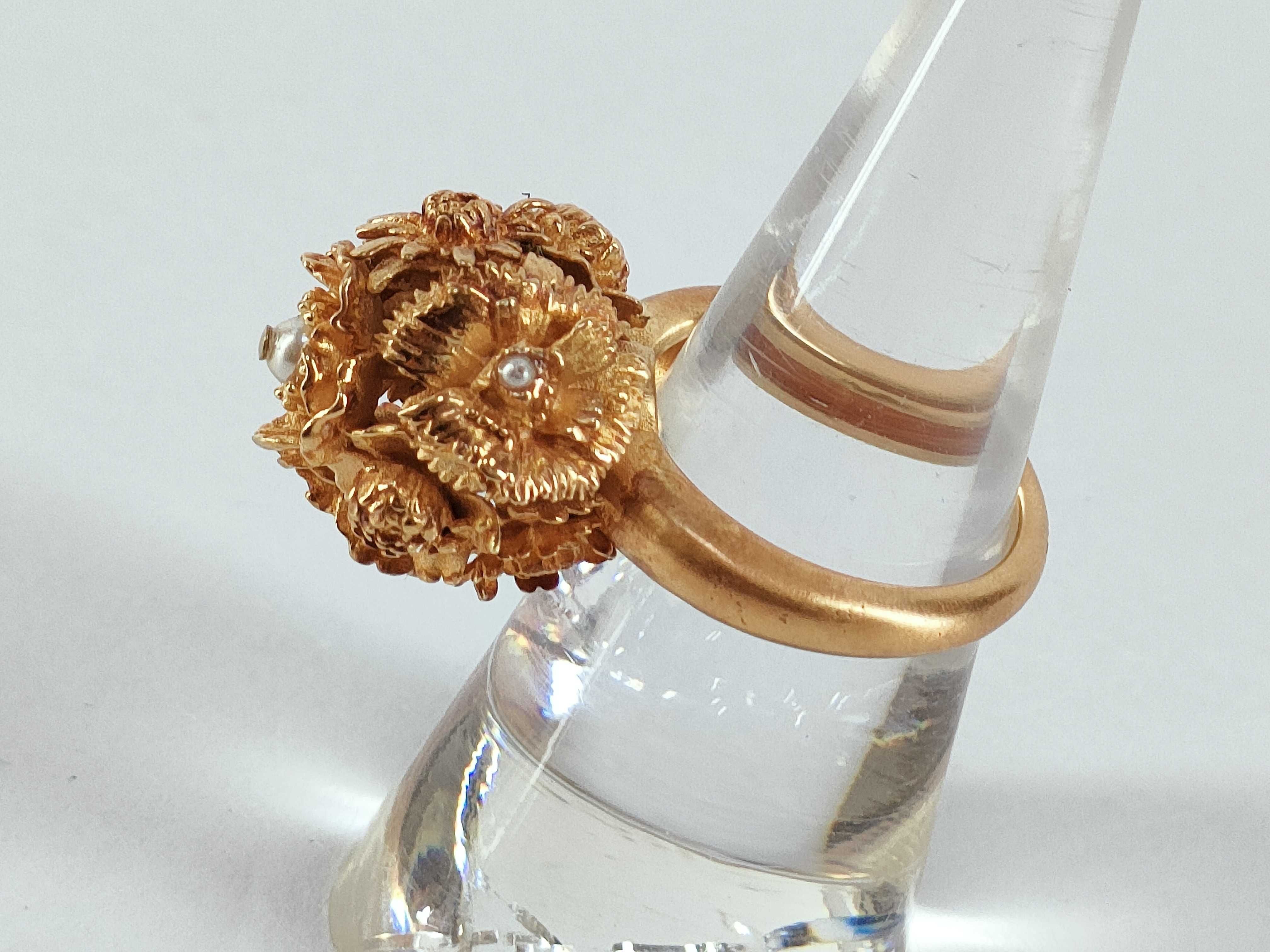 Flower Pearl Ring, Size M — view 2