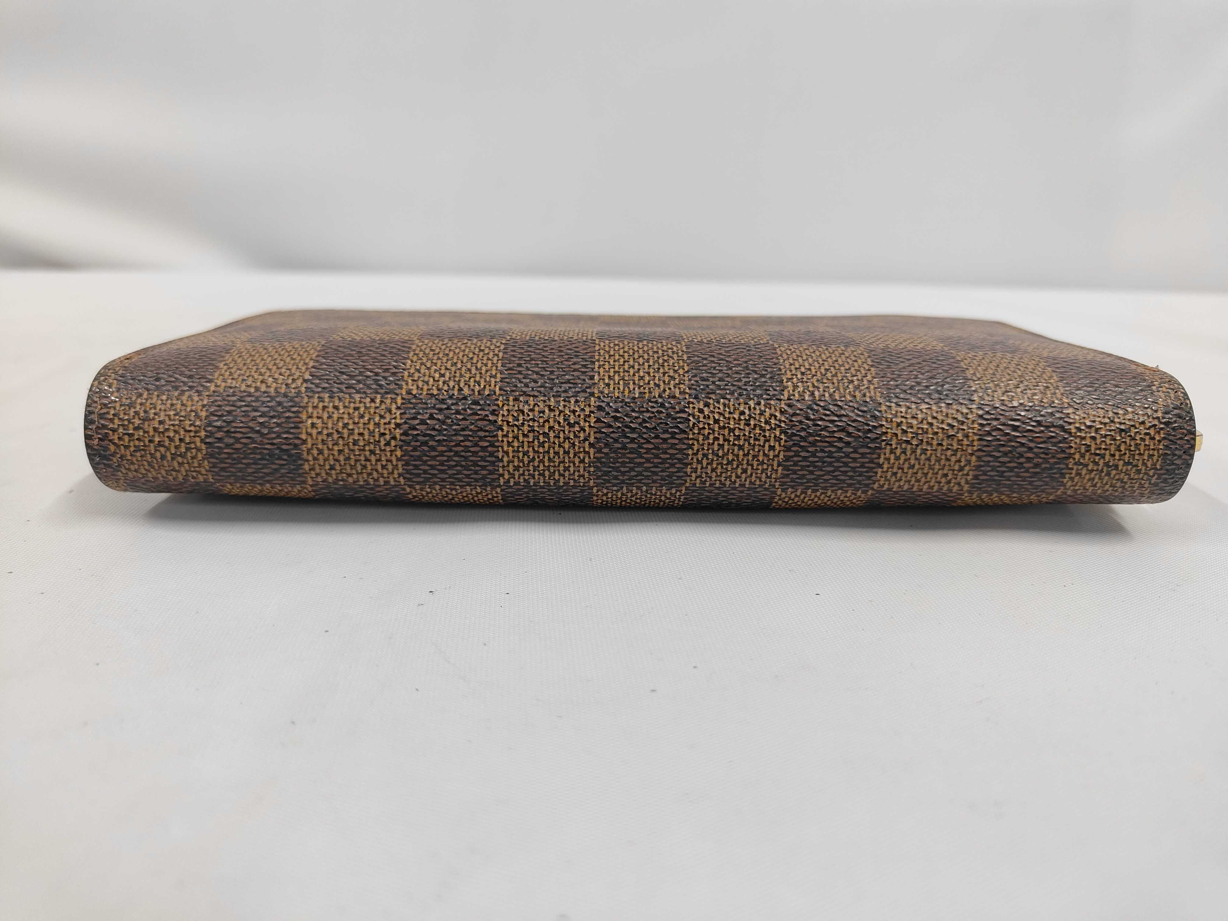 Damier Zippy Wallet — view 3
