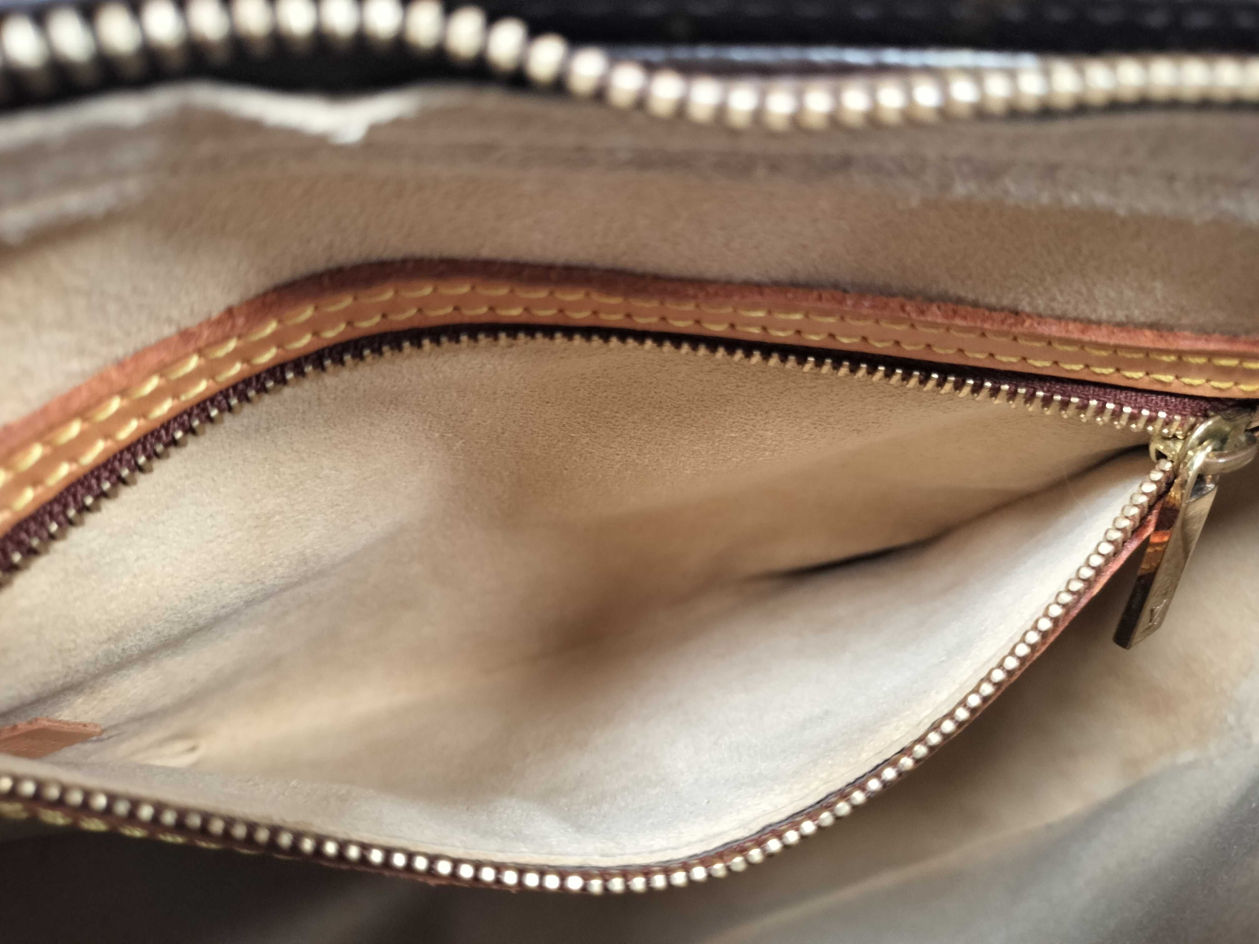 Monogram Louis Vuitton Monogram Looping MM M51146 Shoulder Bag — view 12