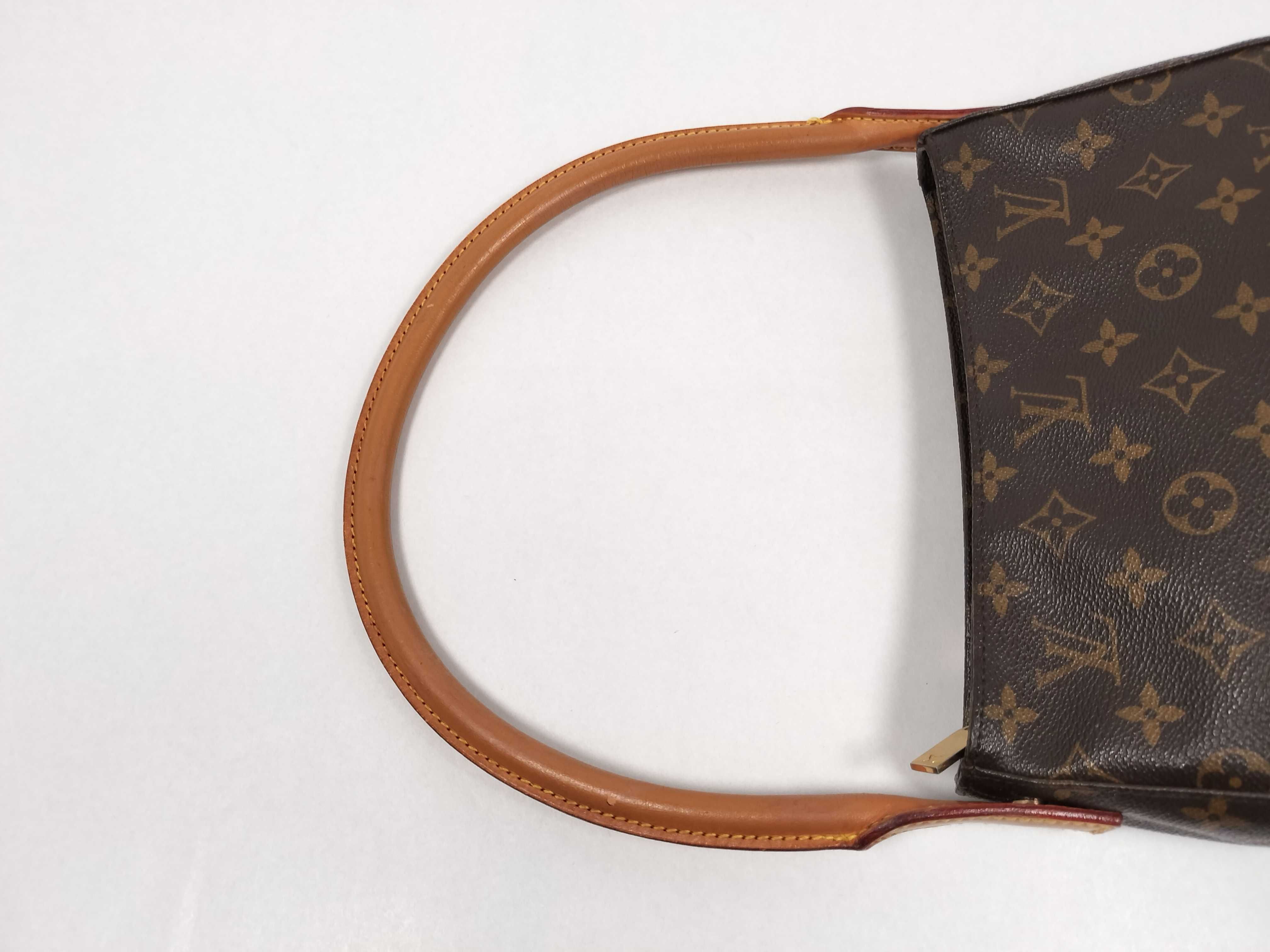 Monogram Louis Vuitton Monogram Looping MM M51146 Shoulder Bag — view 3