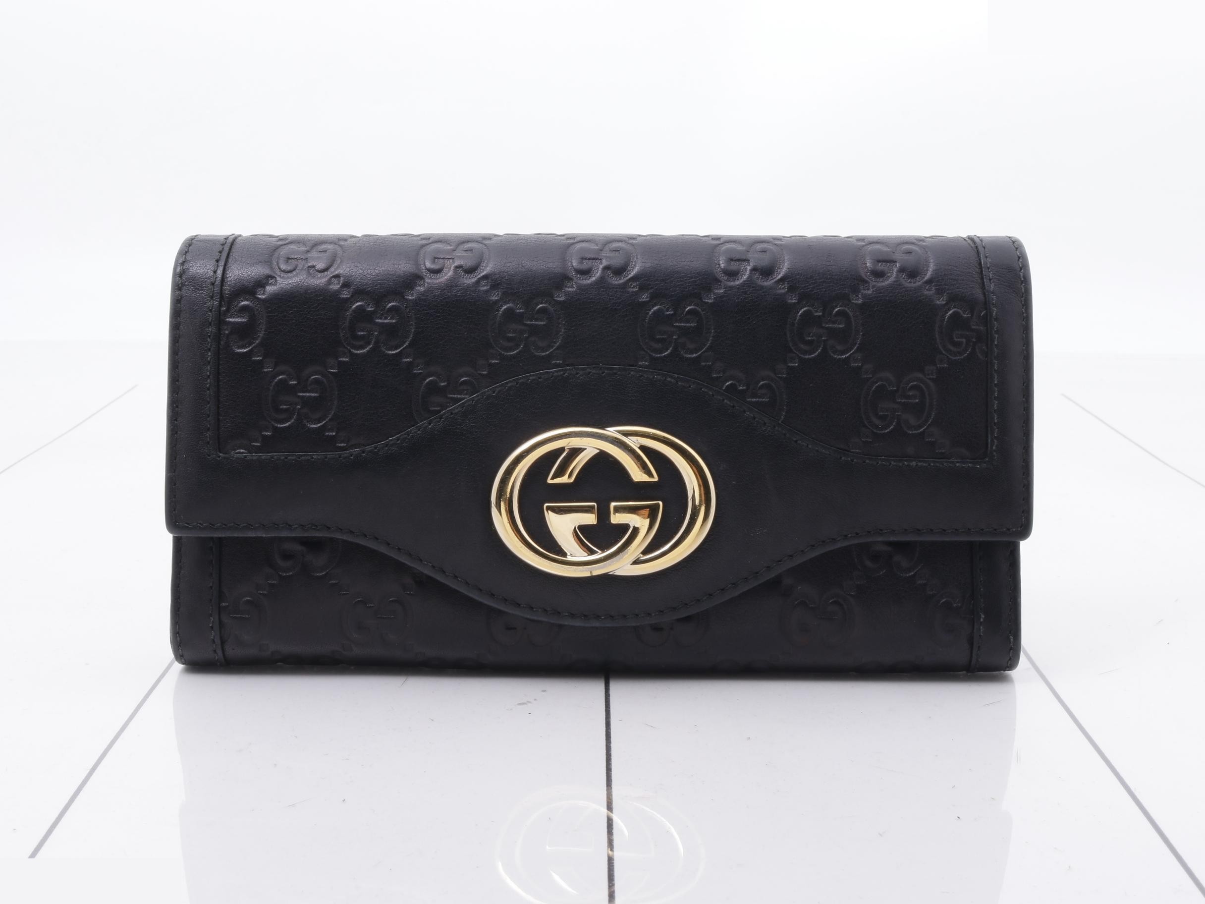 Guccissima wallet, interlocking design
