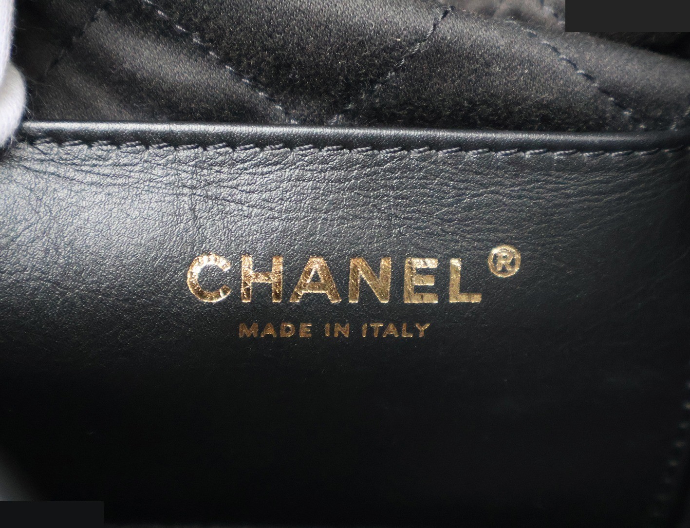 22 Shiny Calfskin Chain Shoulder Bag, Black — view 11