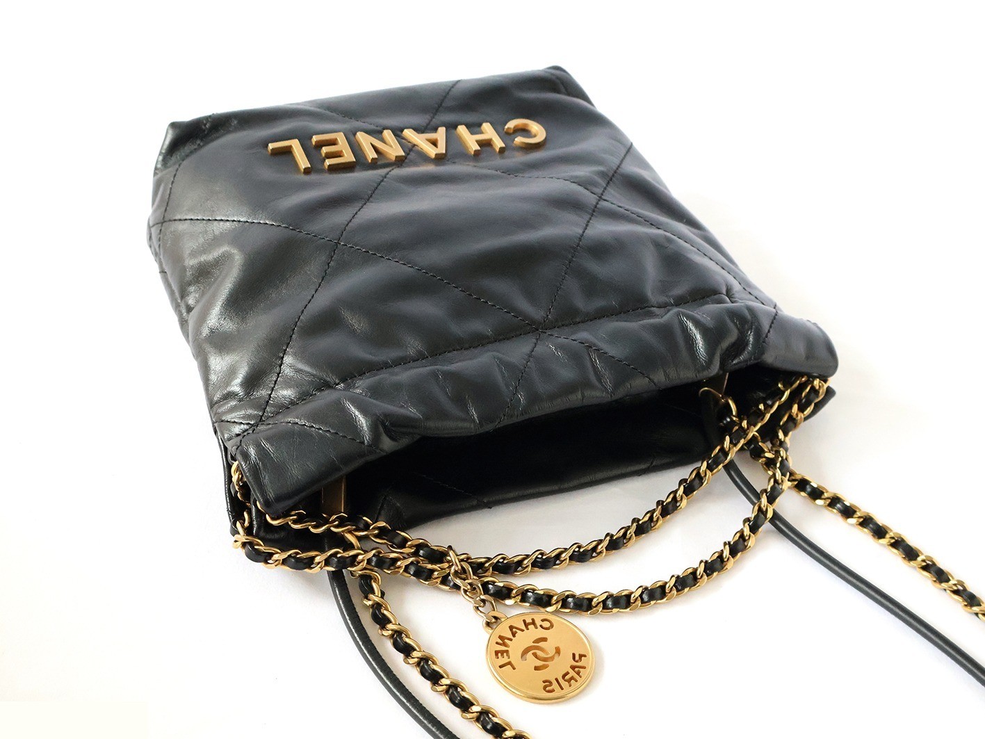 22 Shiny Calfskin Chain Shoulder Bag, Black — view 5