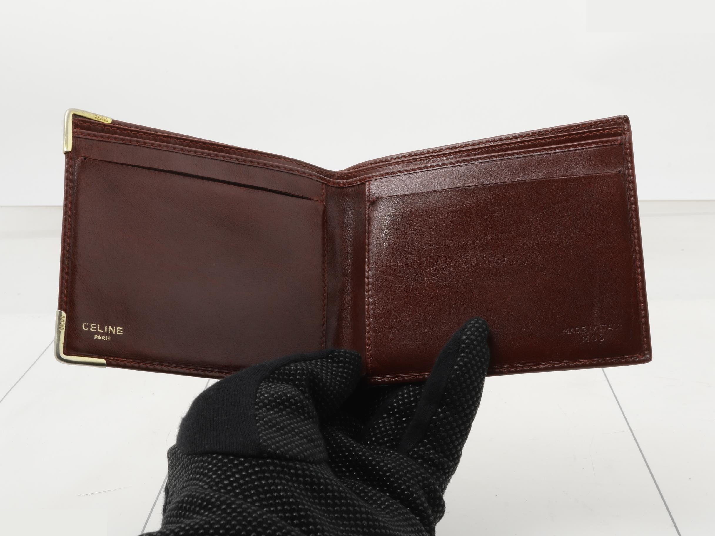 wallet — view 4