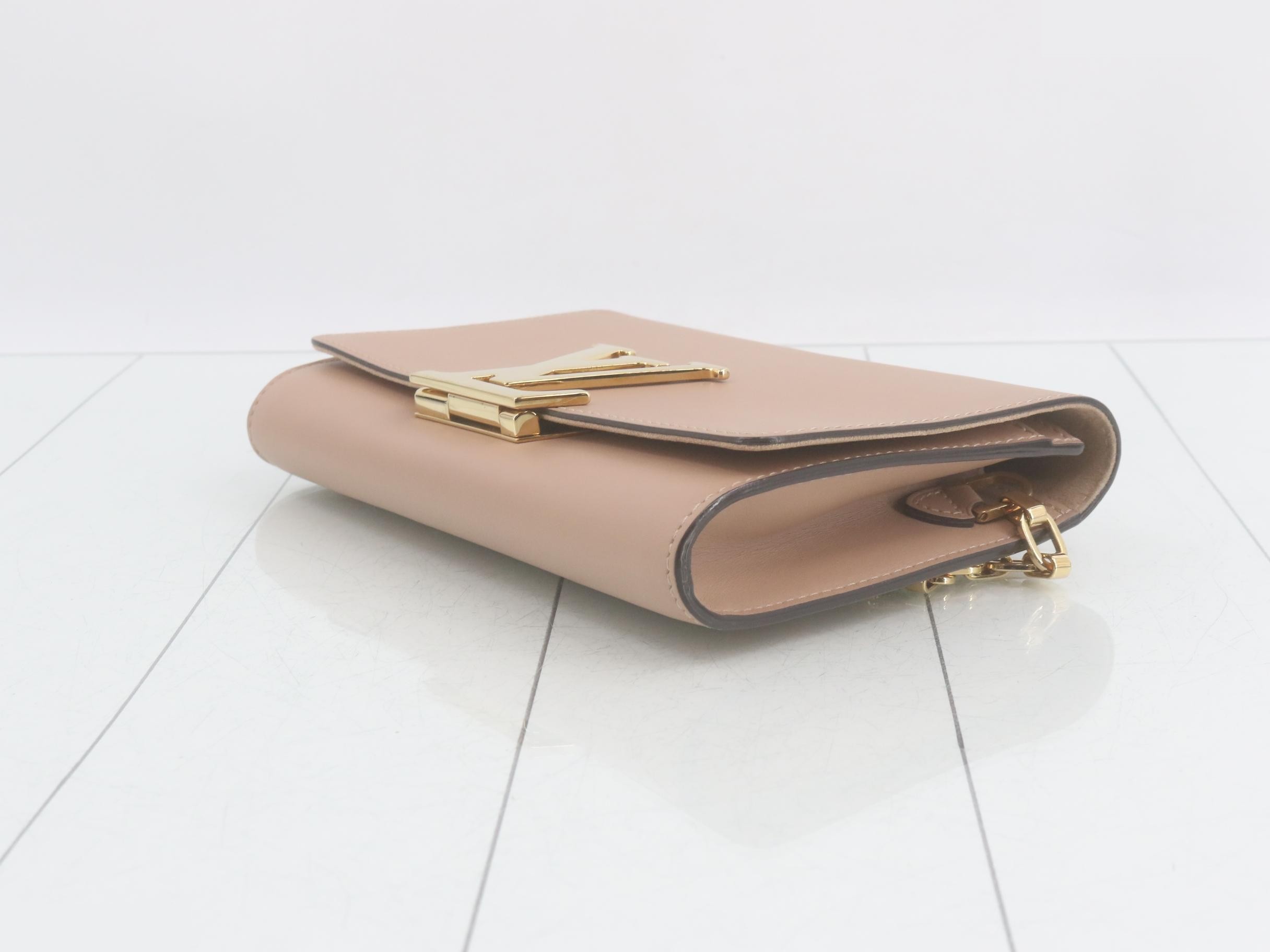 Pochette Louise MM Shoulder Bag — view 6