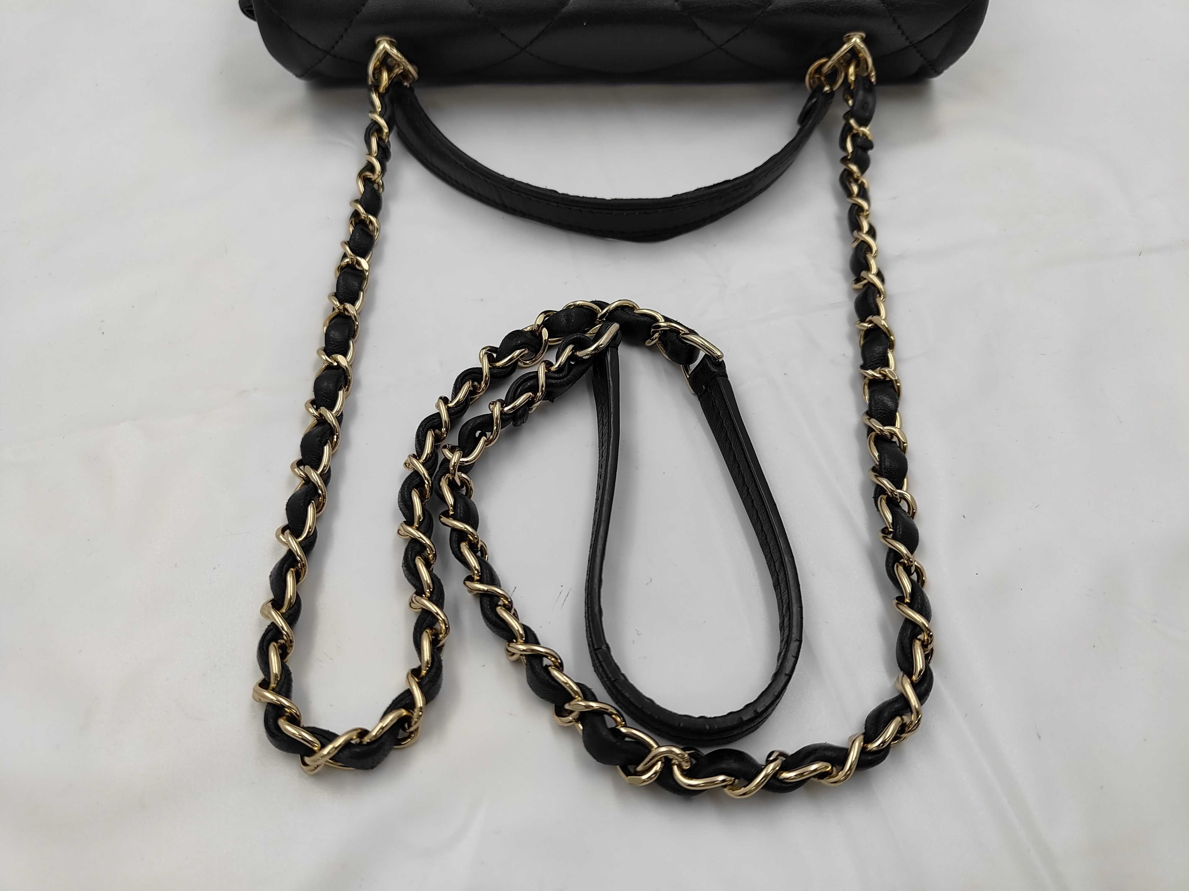 19K Matelassé Chain Shoulder Bag — view 3