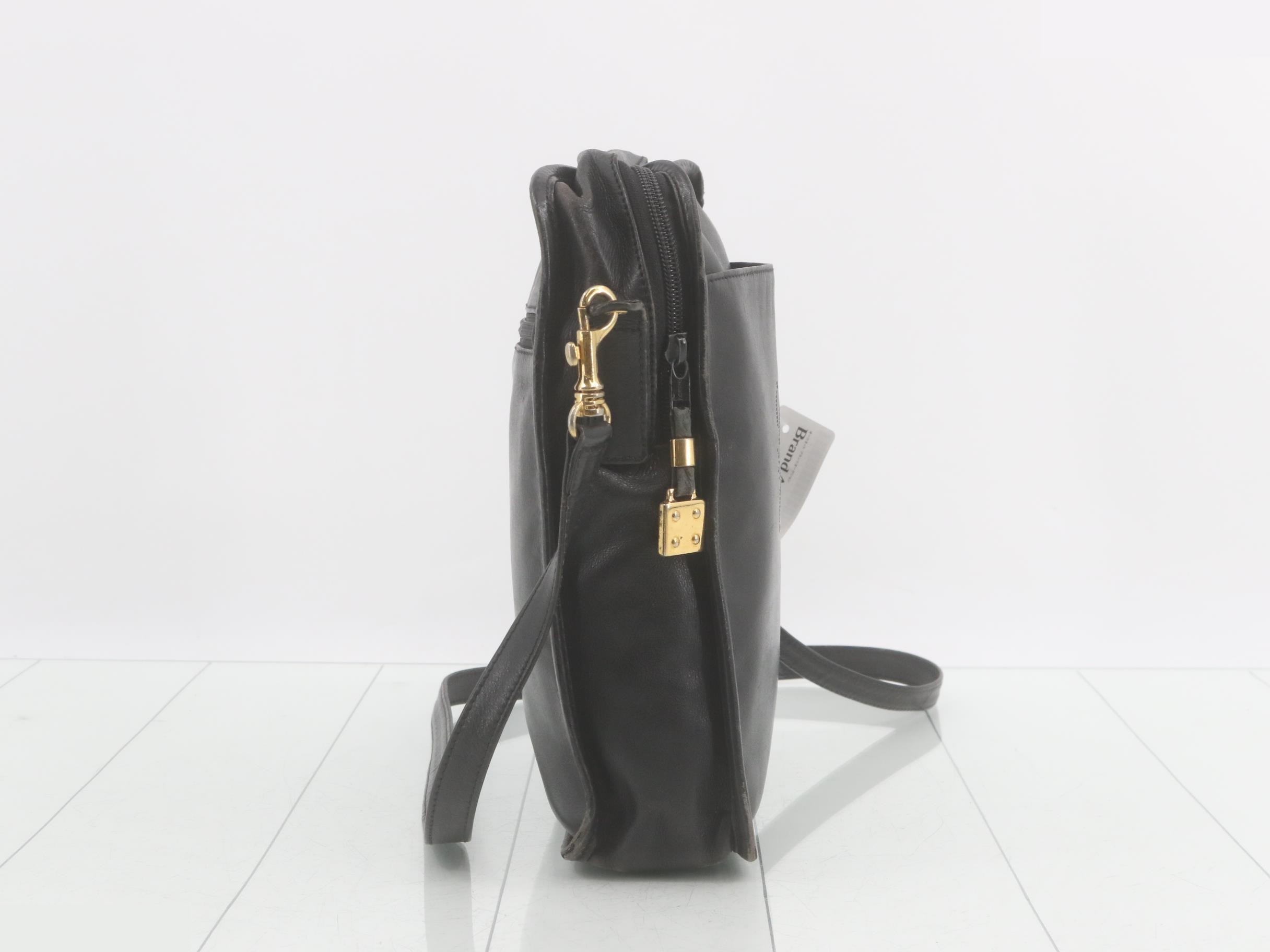 Anagram Leather Shoulder Bag — view 4