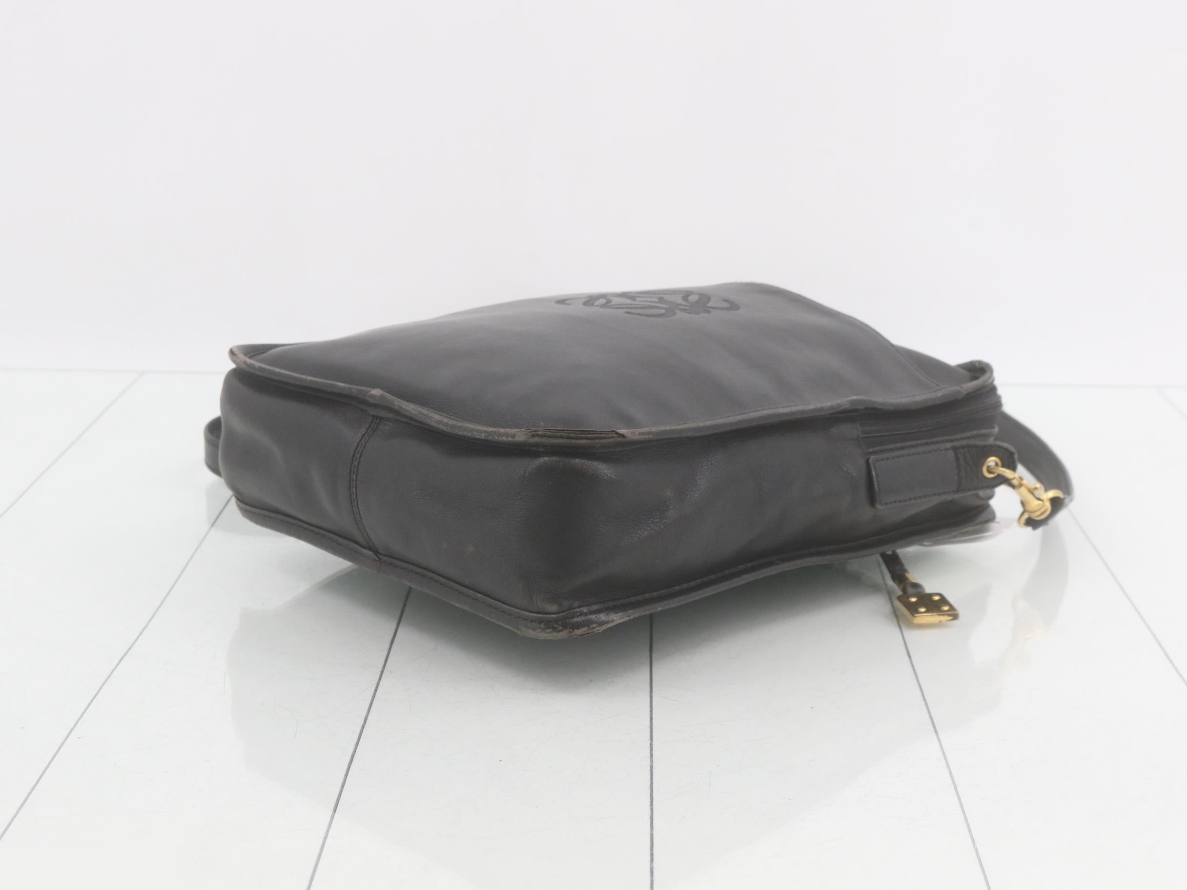 Anagram Leather Shoulder Bag — view 6