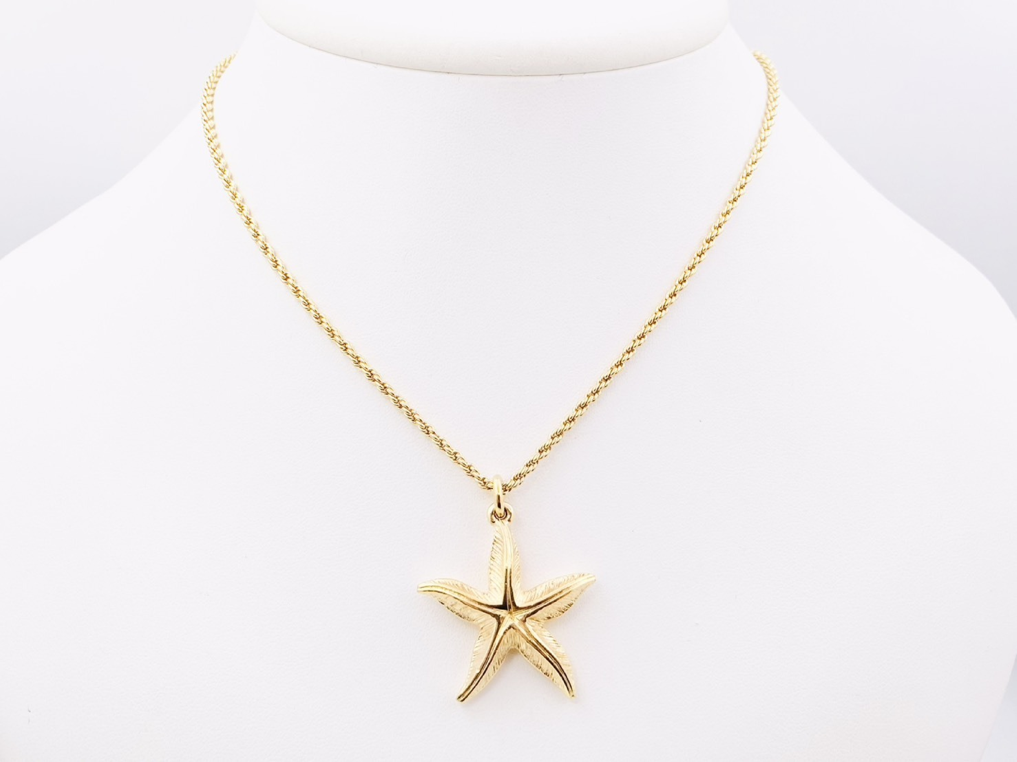 Starfish Necklace, Gold Necklace — view 2