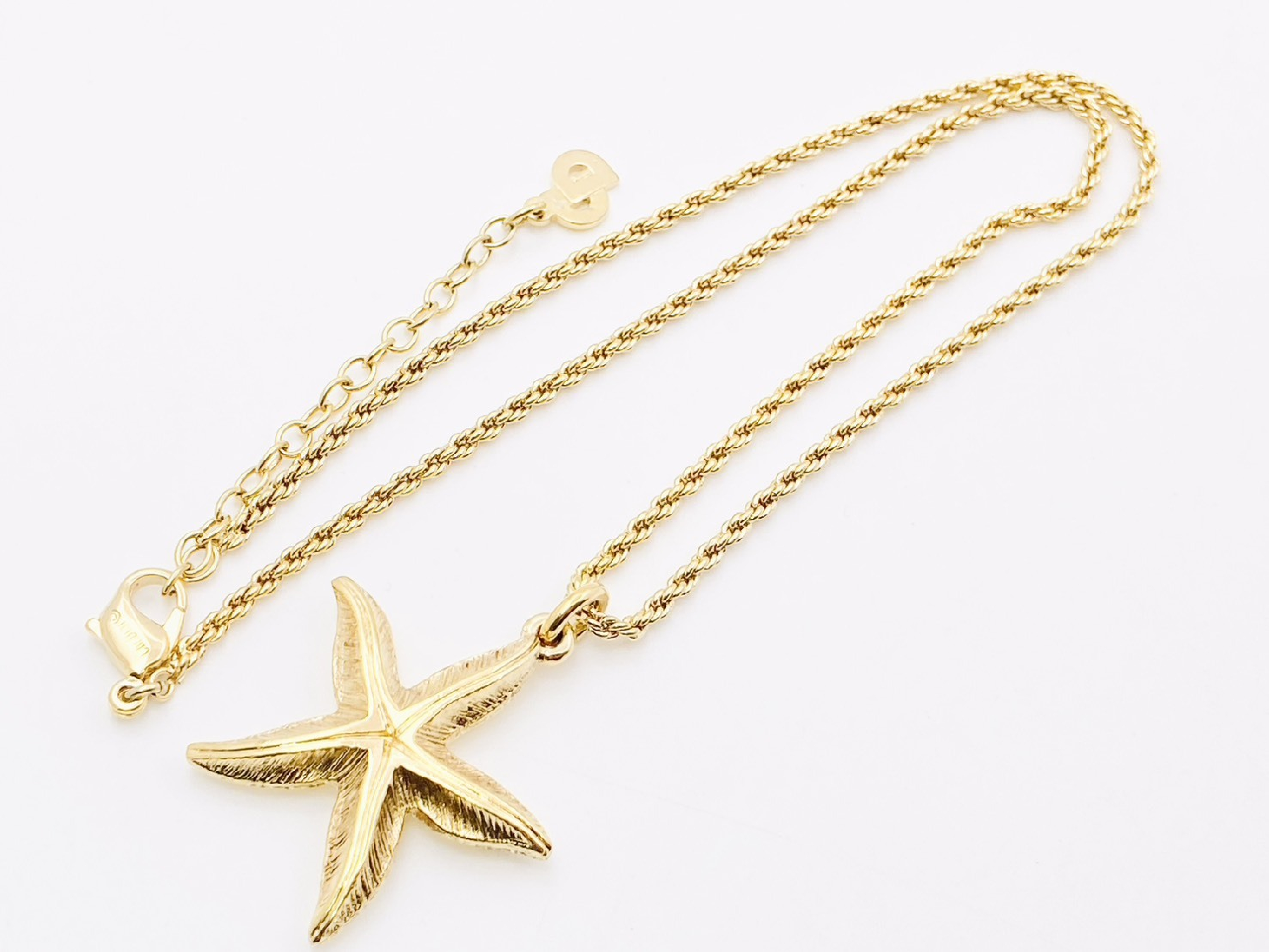 Starfish Necklace, Gold Necklace — view 3