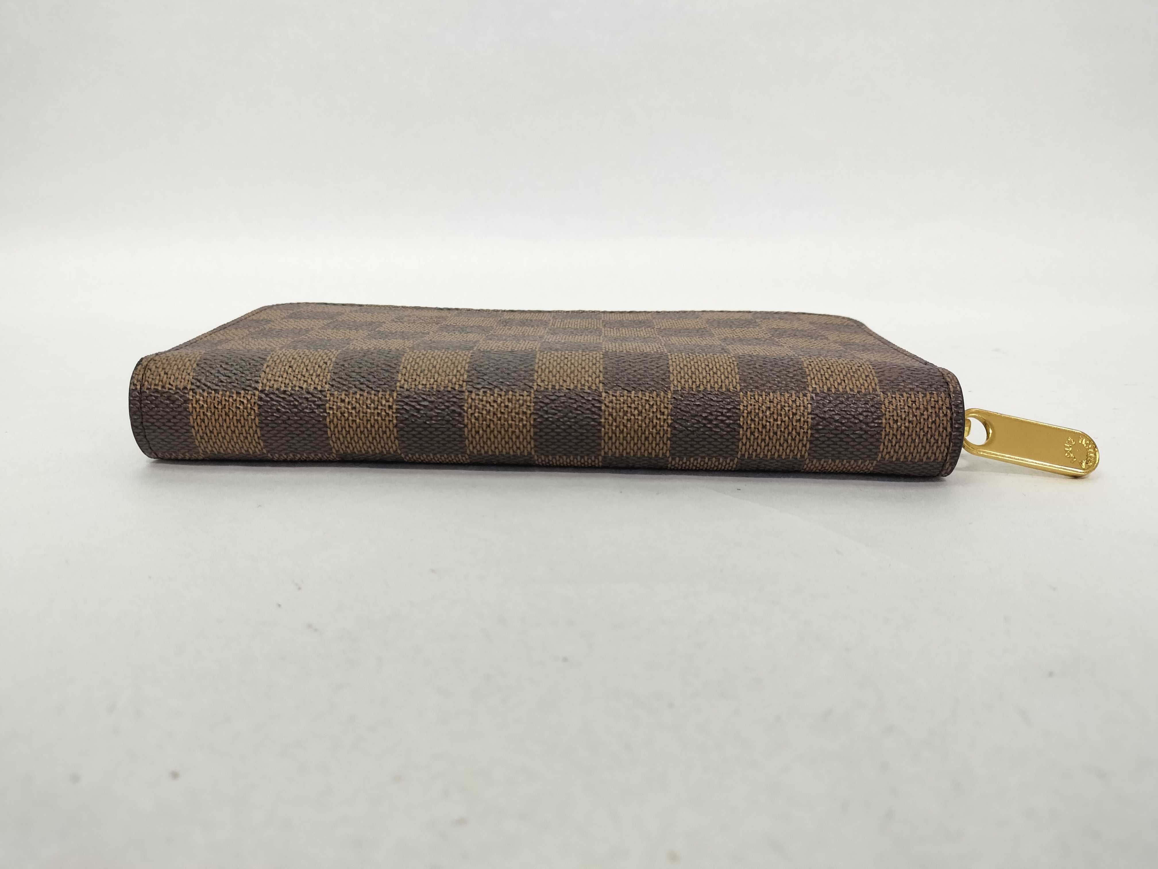 Damier Zippy Wallet — view 3